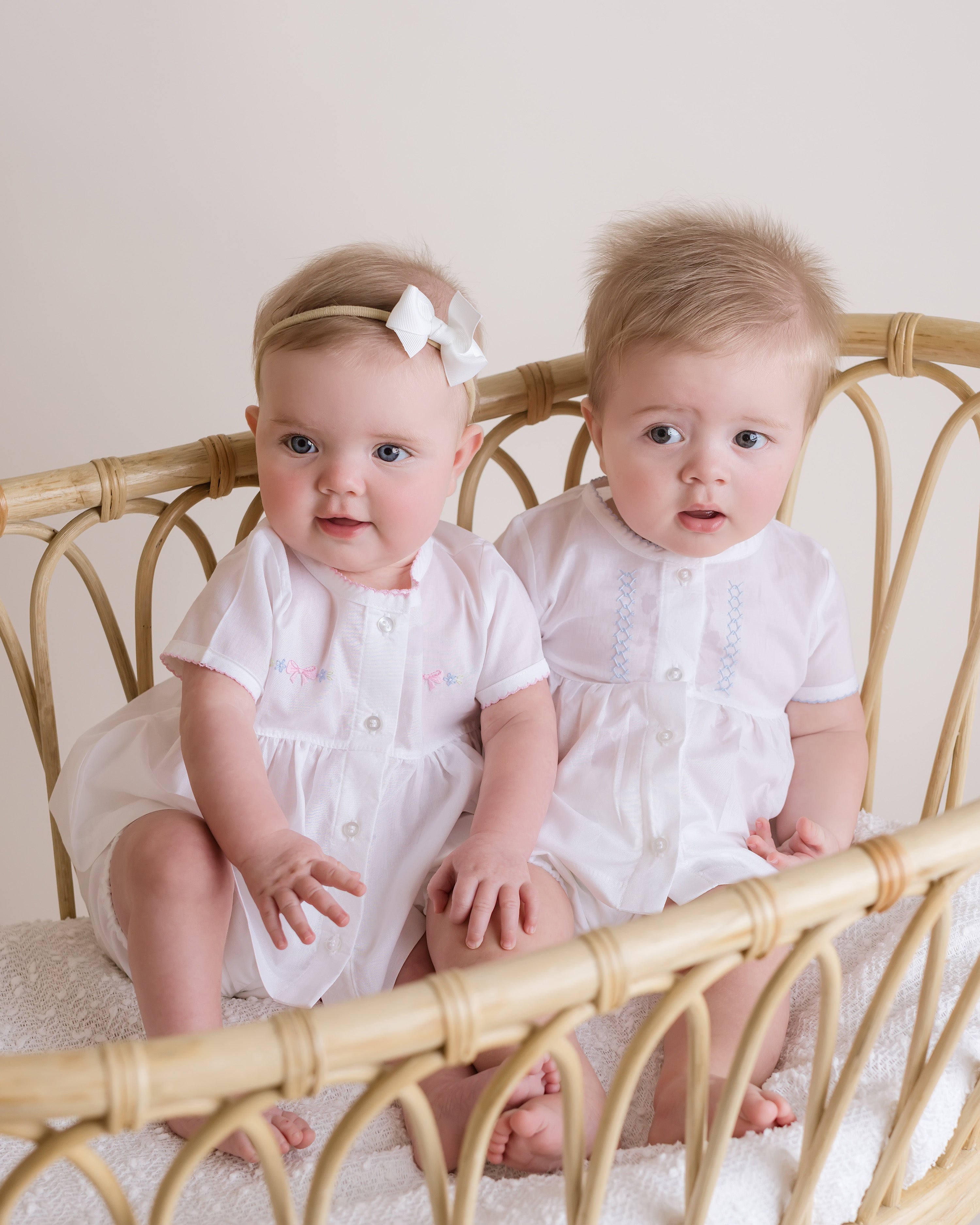 White Classic Batiste Diaper Set