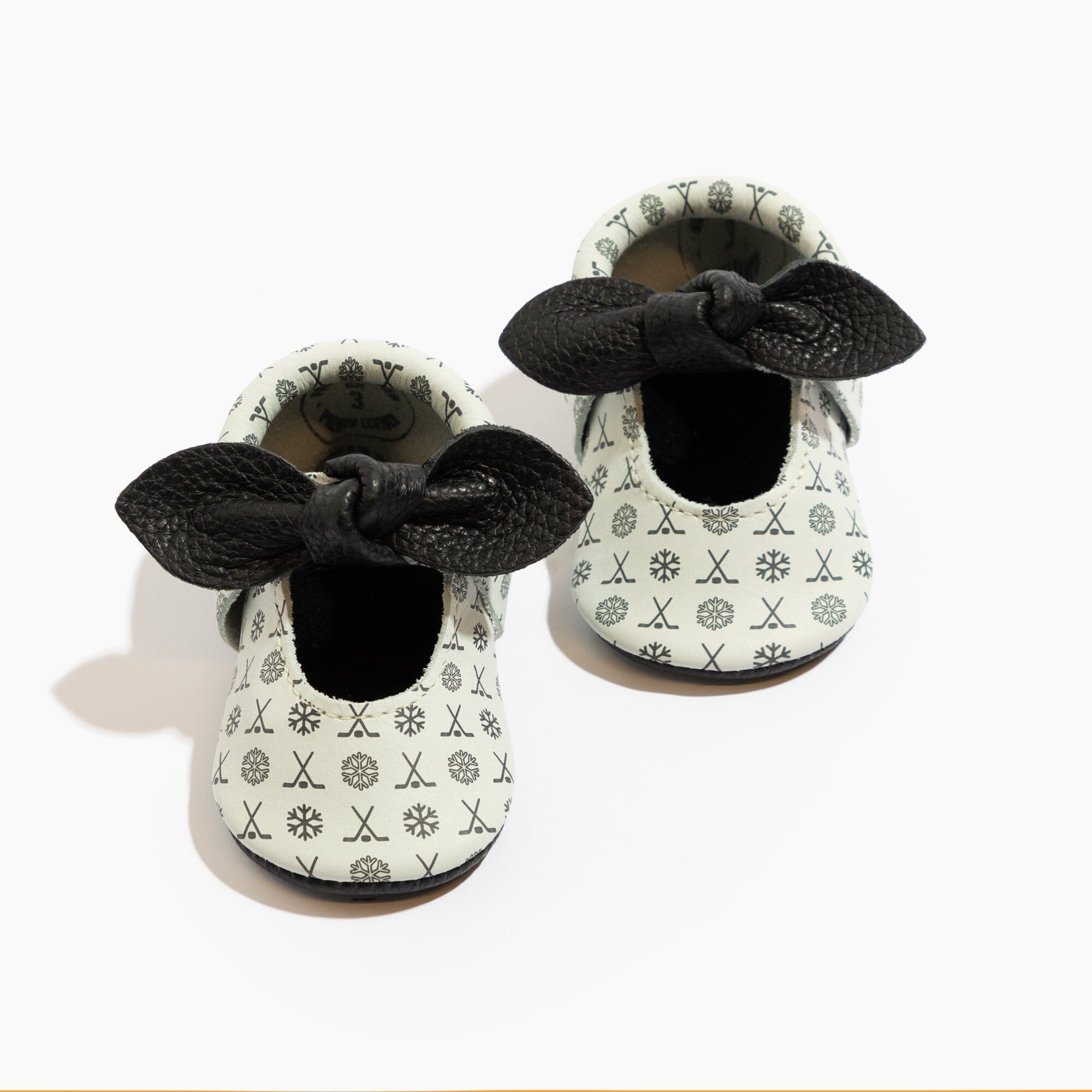 Power Play Knotted Bow Baby Shoe - Blissfully Lavender BoutiqueFreshly Picked