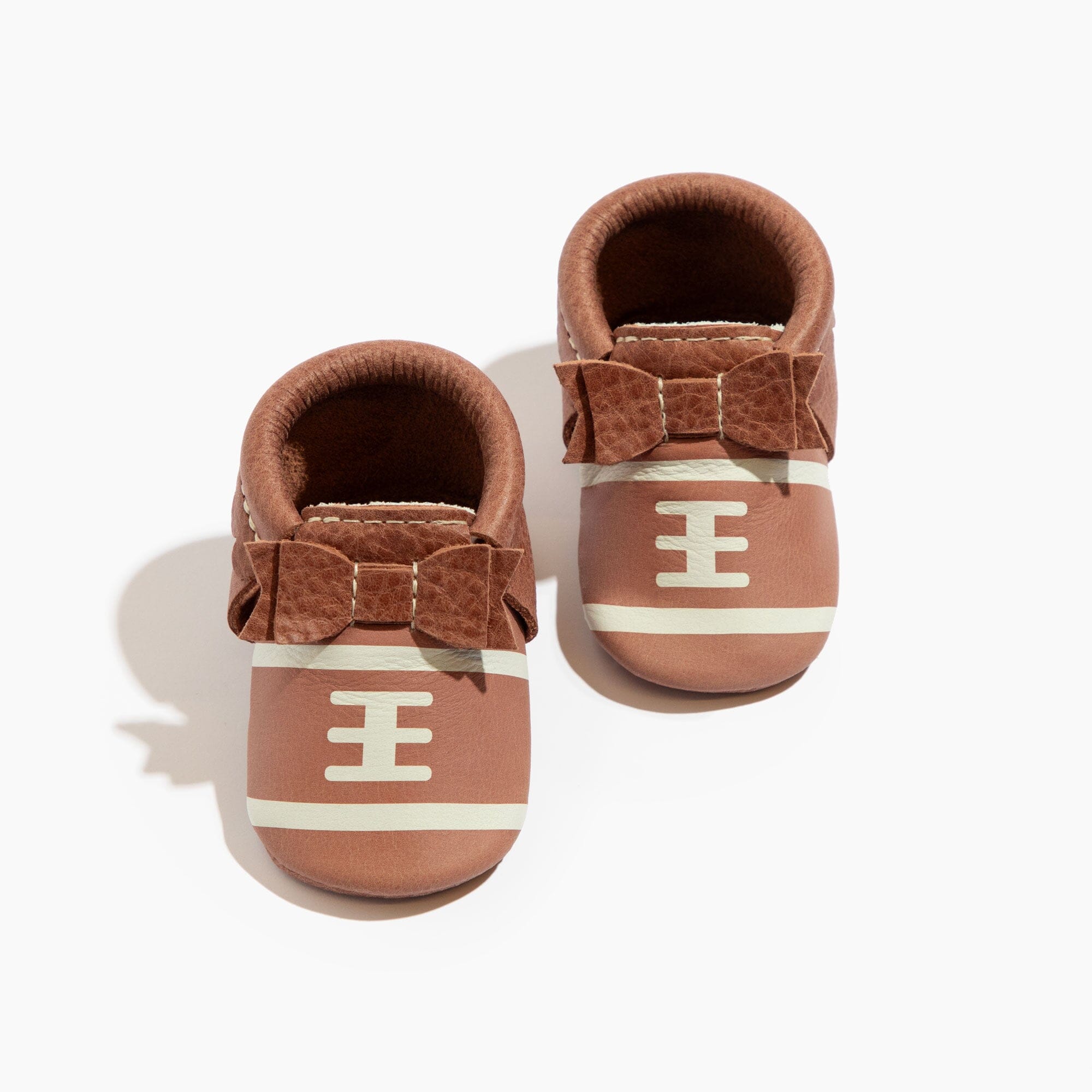 Touchdown II Bow Leather Baby Shoe - Blissfully Lavender BoutiqueFreshly Picked