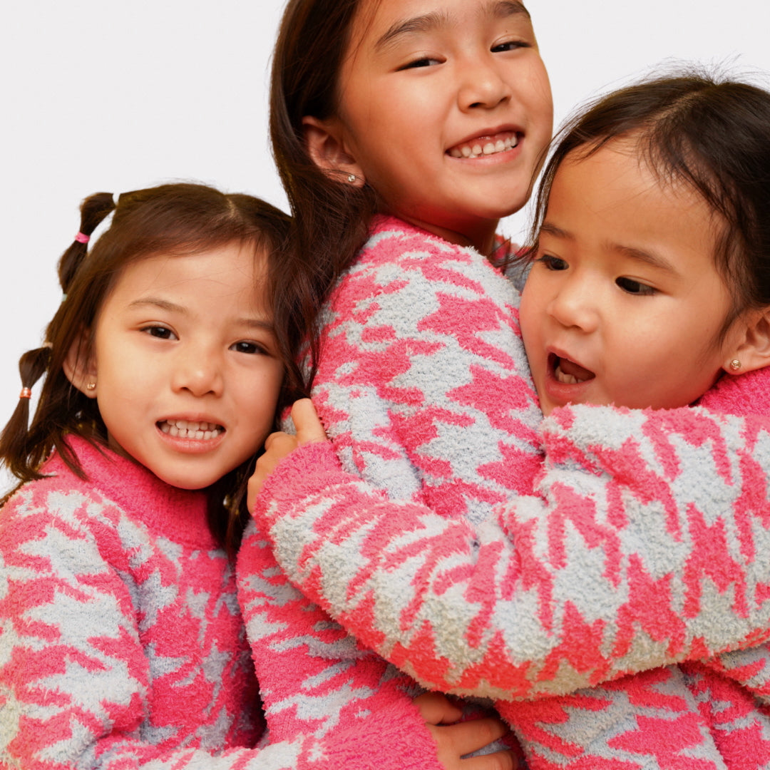 Fuzzy Houndstooth Set