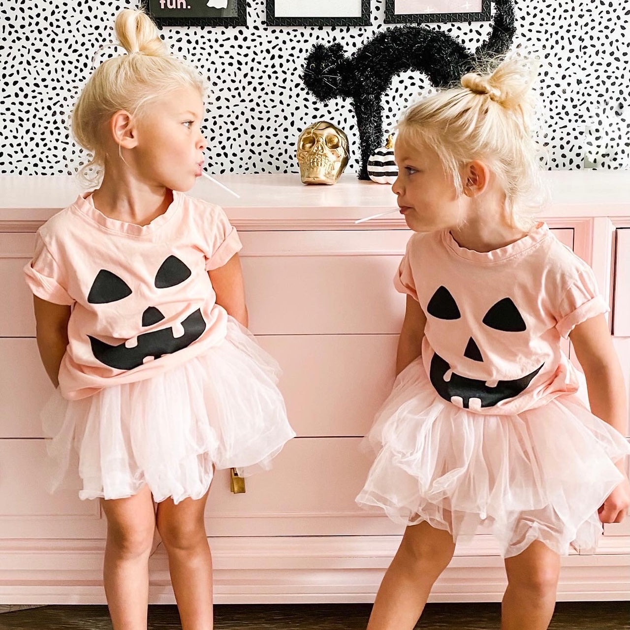 Girls Jack-O-Lantern T-Shirt in Seashell made from Organic Cotton