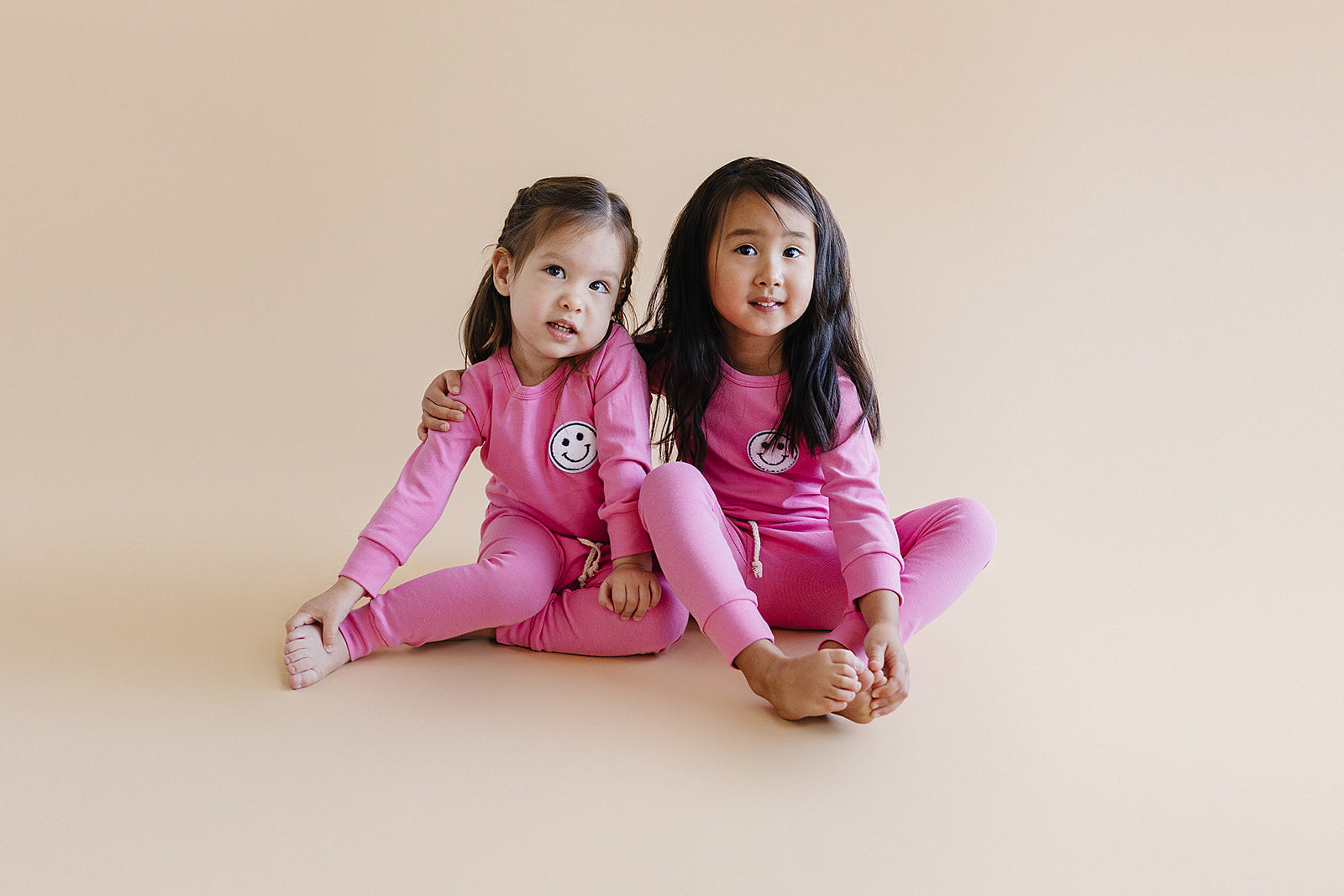 Smiley Bubble Gum Girls Lounge Set