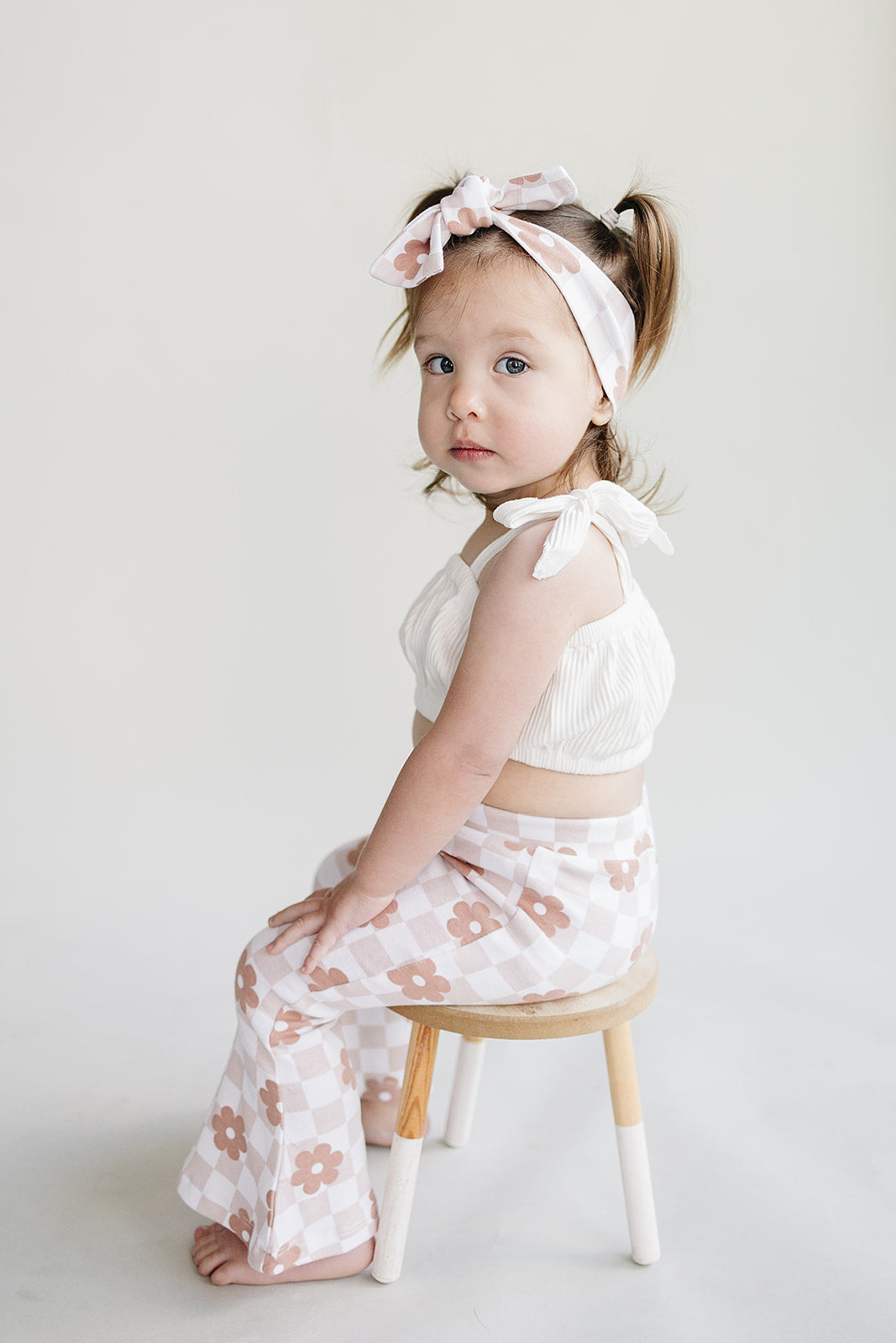 Girls Latte Daisy Flare Set