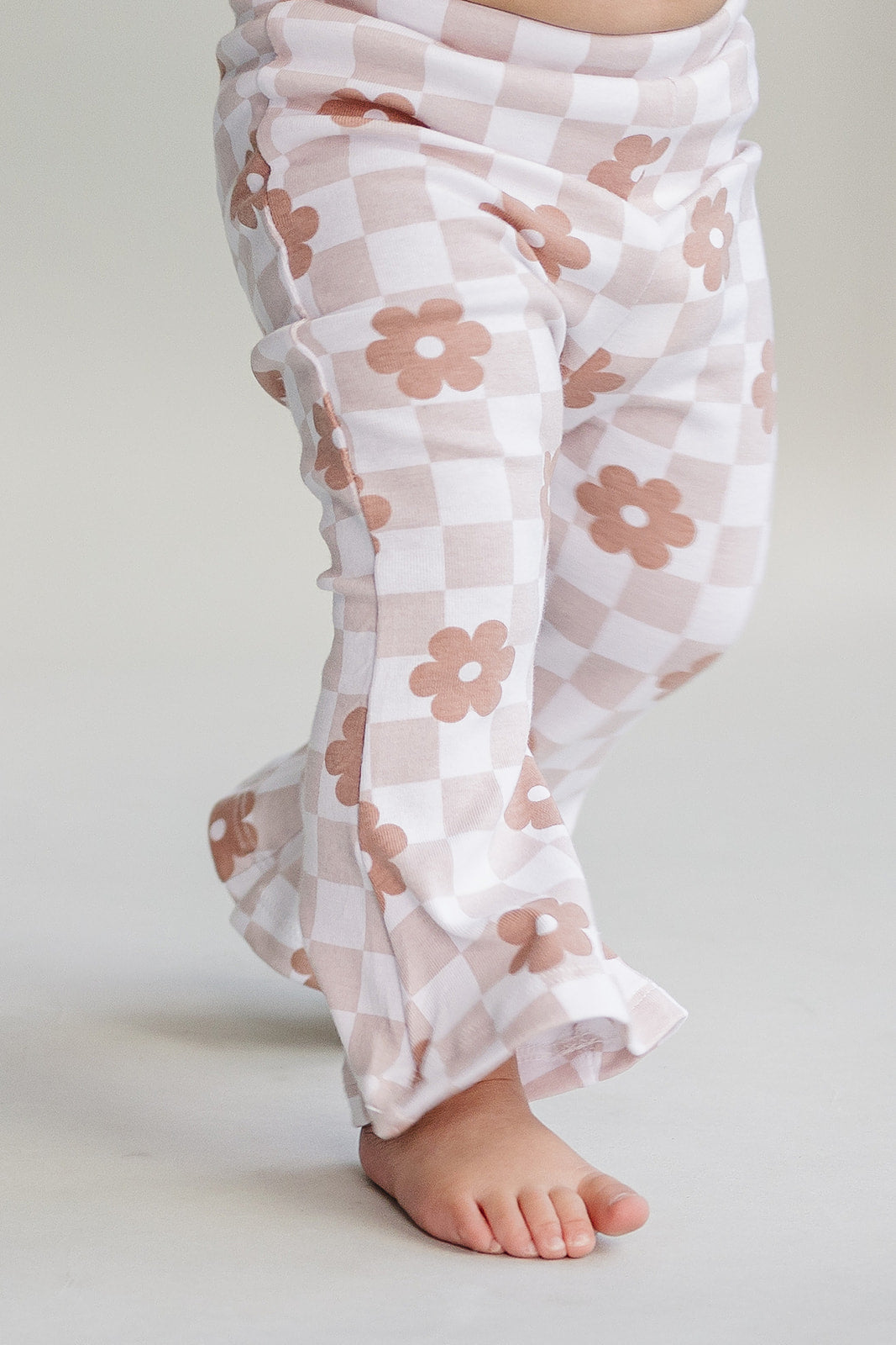 Girls Latte Daisy Flare Set