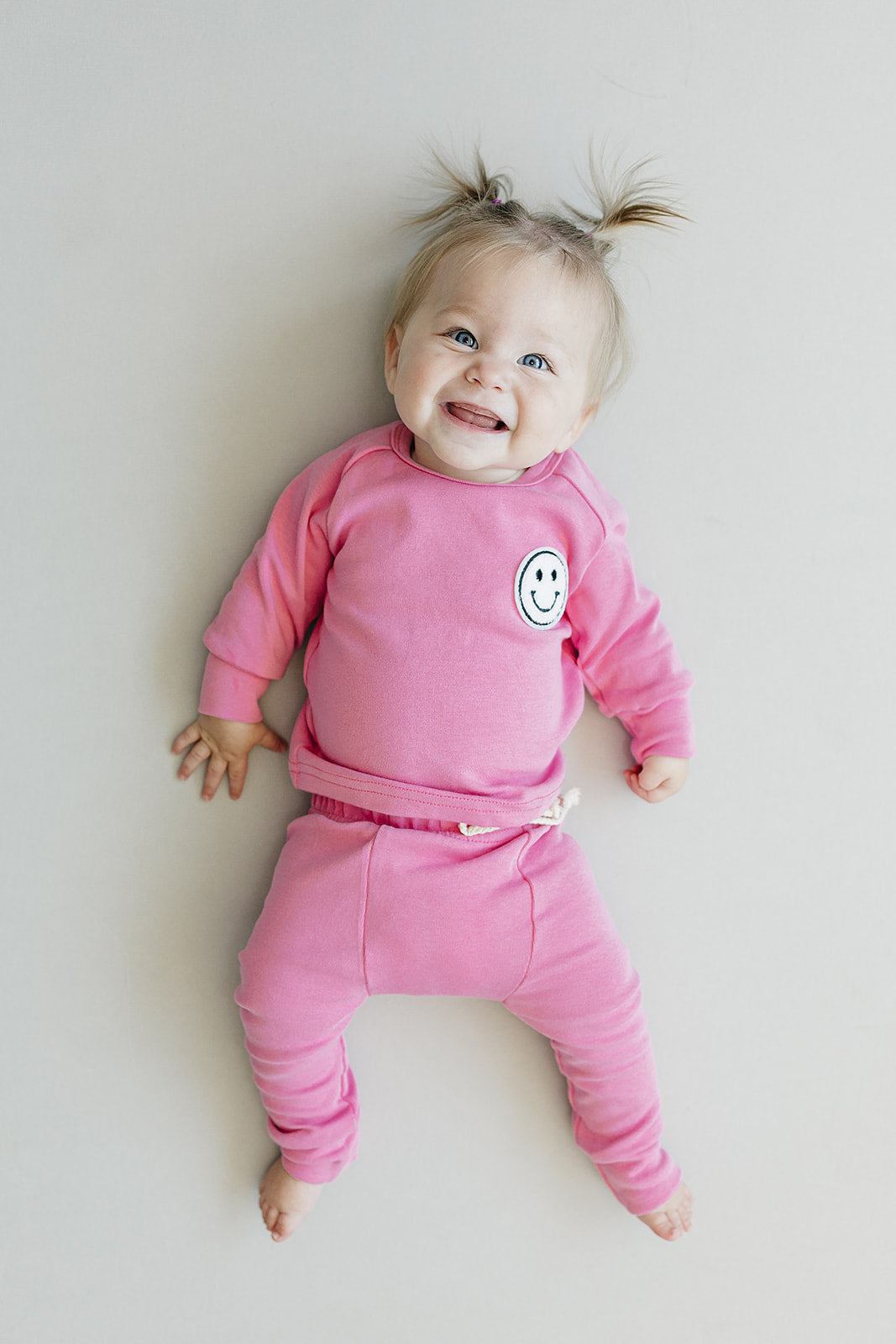 Smiley Bubble Gum Girls Lounge Set