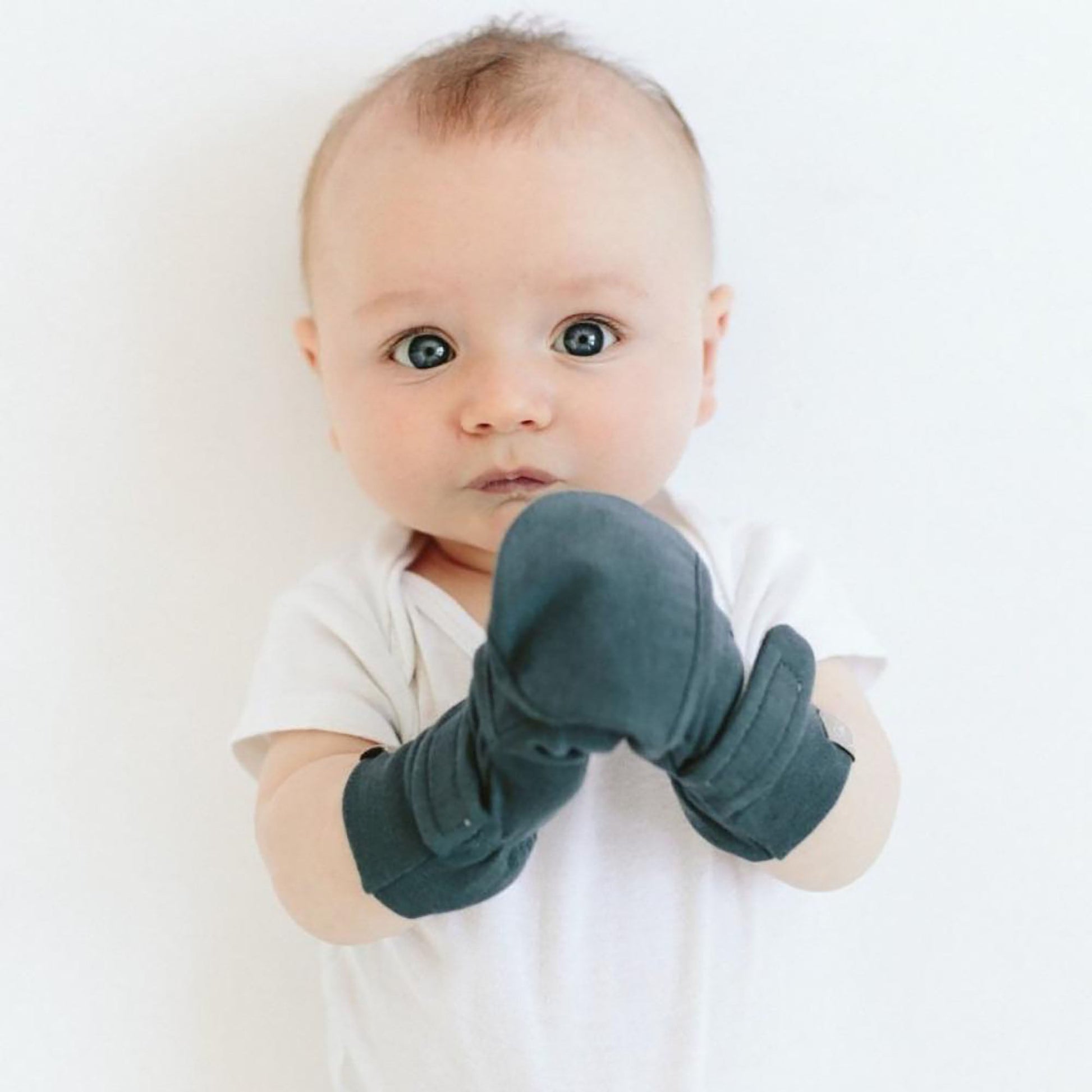 Stay-On Baby Mittens – Gray Stripe + Midnight (2-Pack)