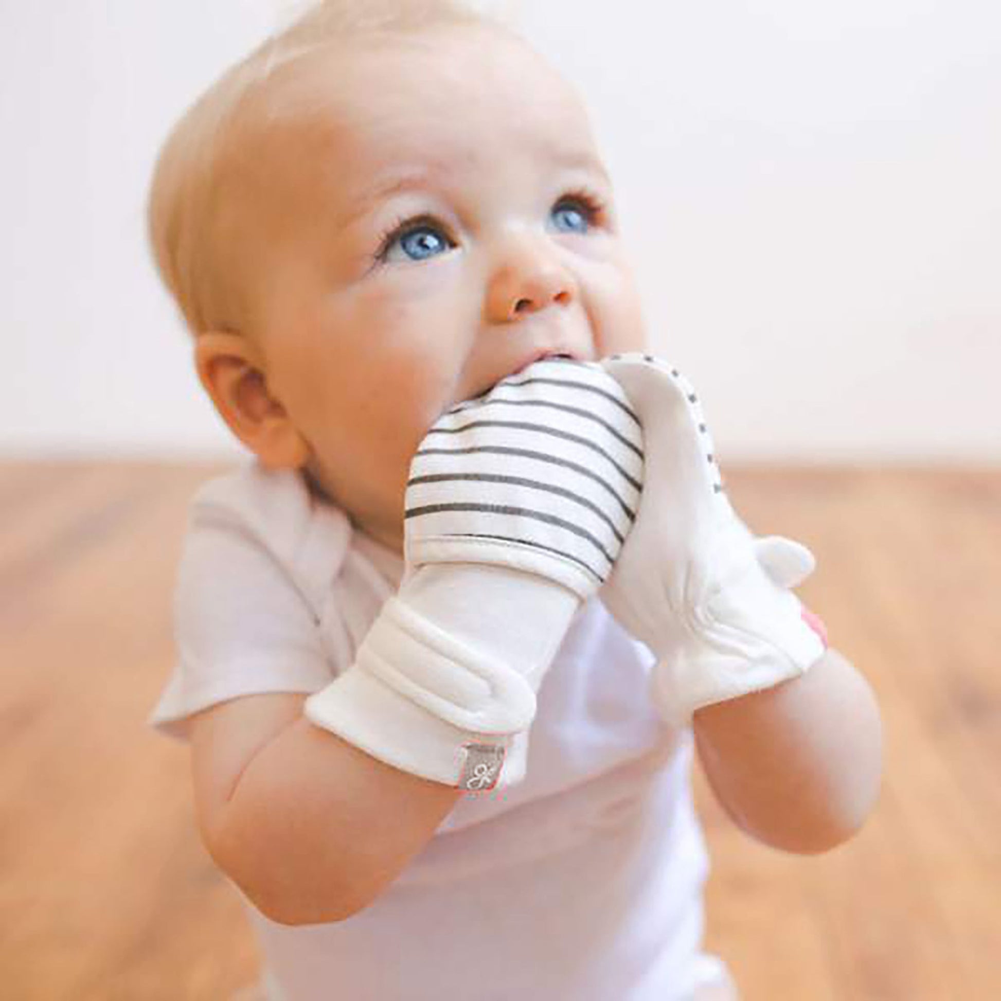 Stay-On Baby Mittens – Gray Stripe + Midnight (2-Pack)