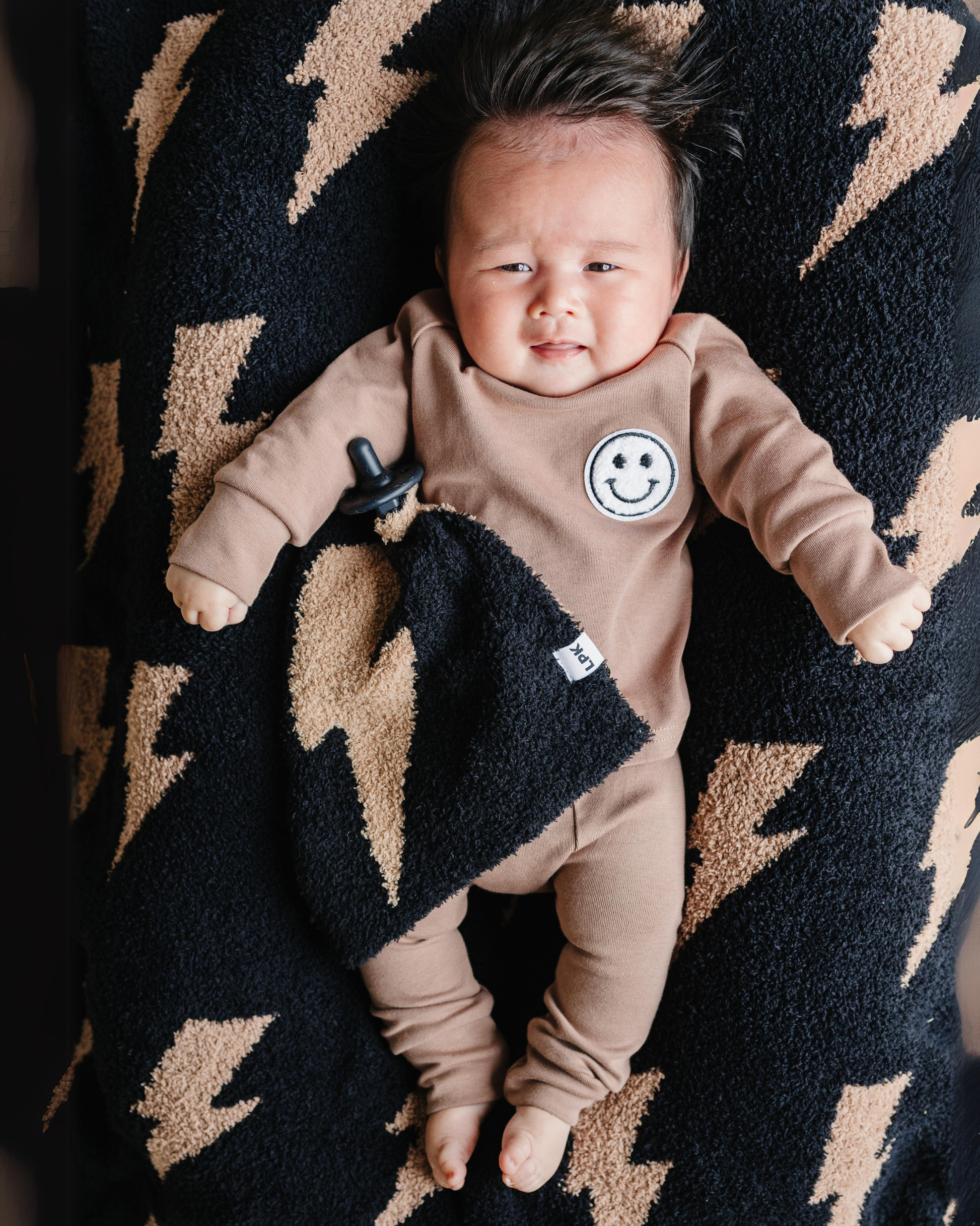 Mocha Lightning Bolt Fuzzy Blanket