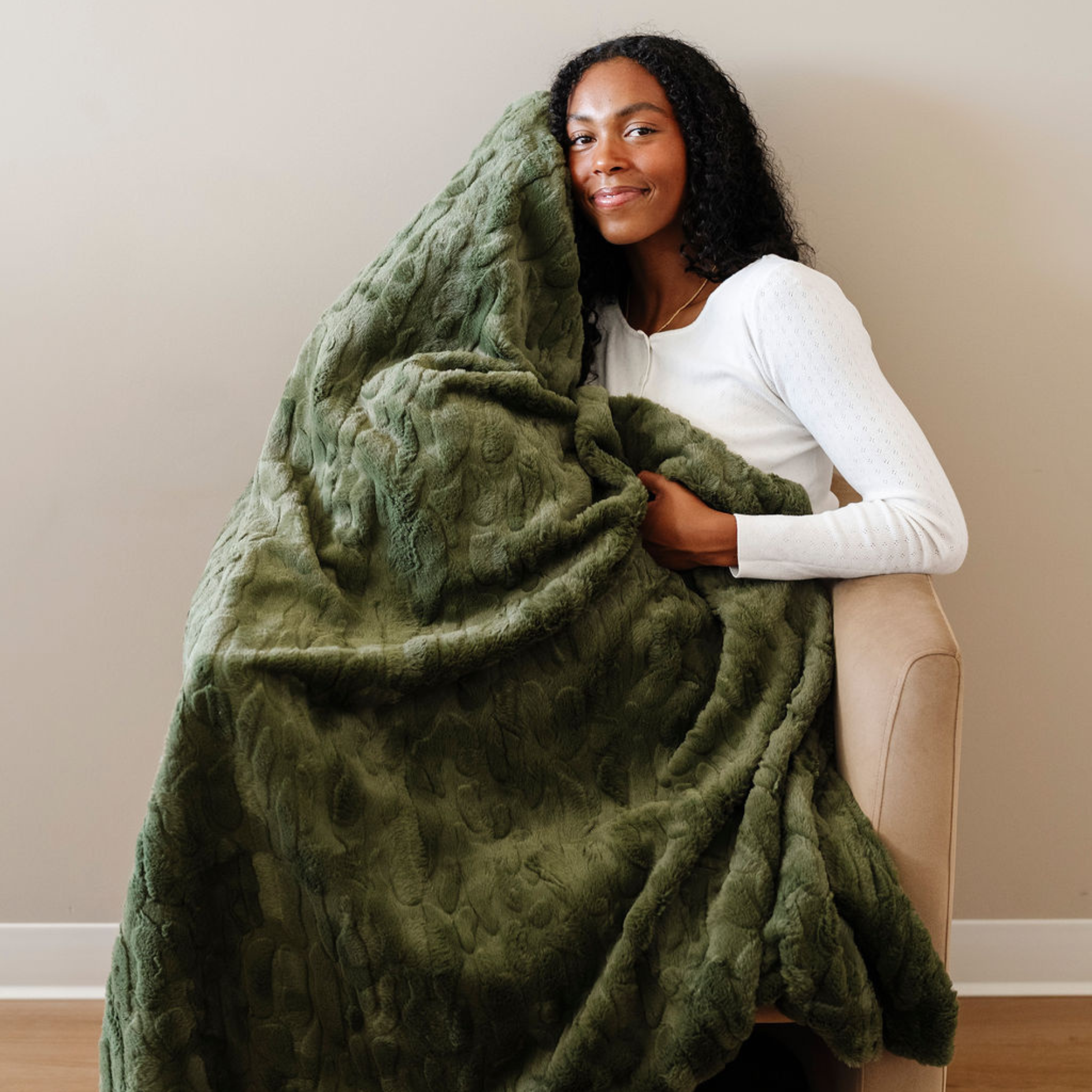 PATTERNED FAUX FUR XL THROW BLANKETS