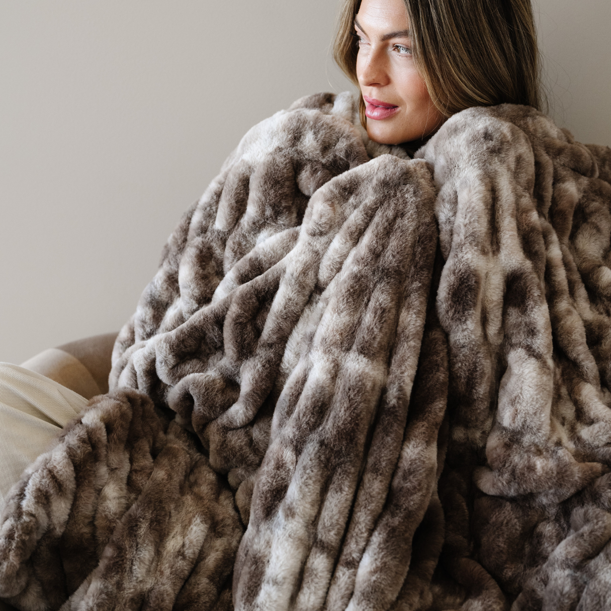 Double Ruched Faux Fur XL Throw Blanket