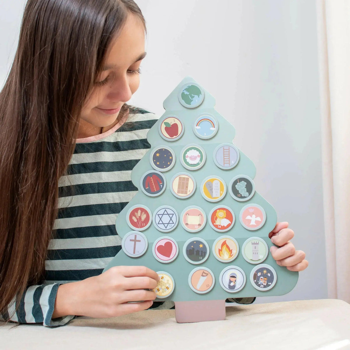 The Jesse Tree Wooden Magnet Set
