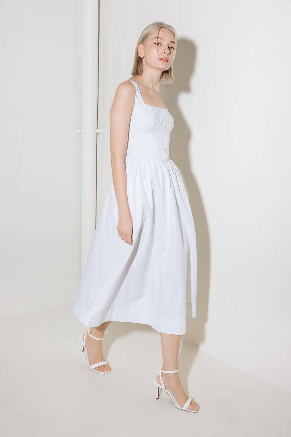 Catch the Sun Women’s Woven Midi Dress