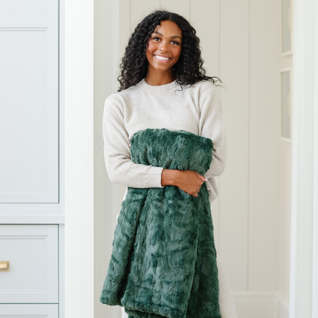 Patterned Faux Fur Throw Blanket
