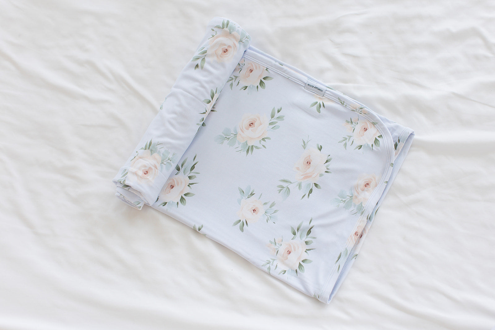 Cosette - Lightweight Blanket