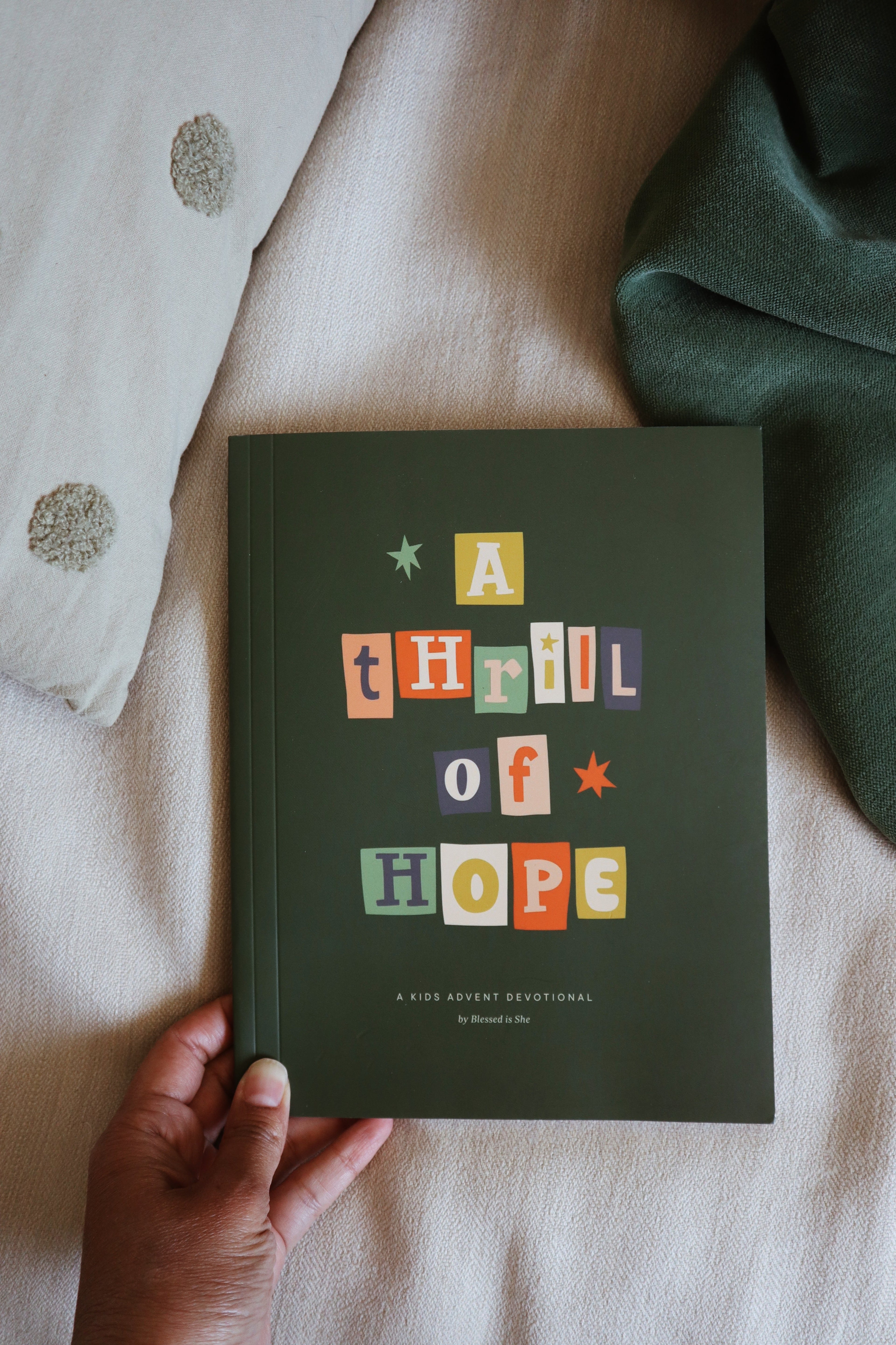 A Thrill of Hope: Devotional for Kids