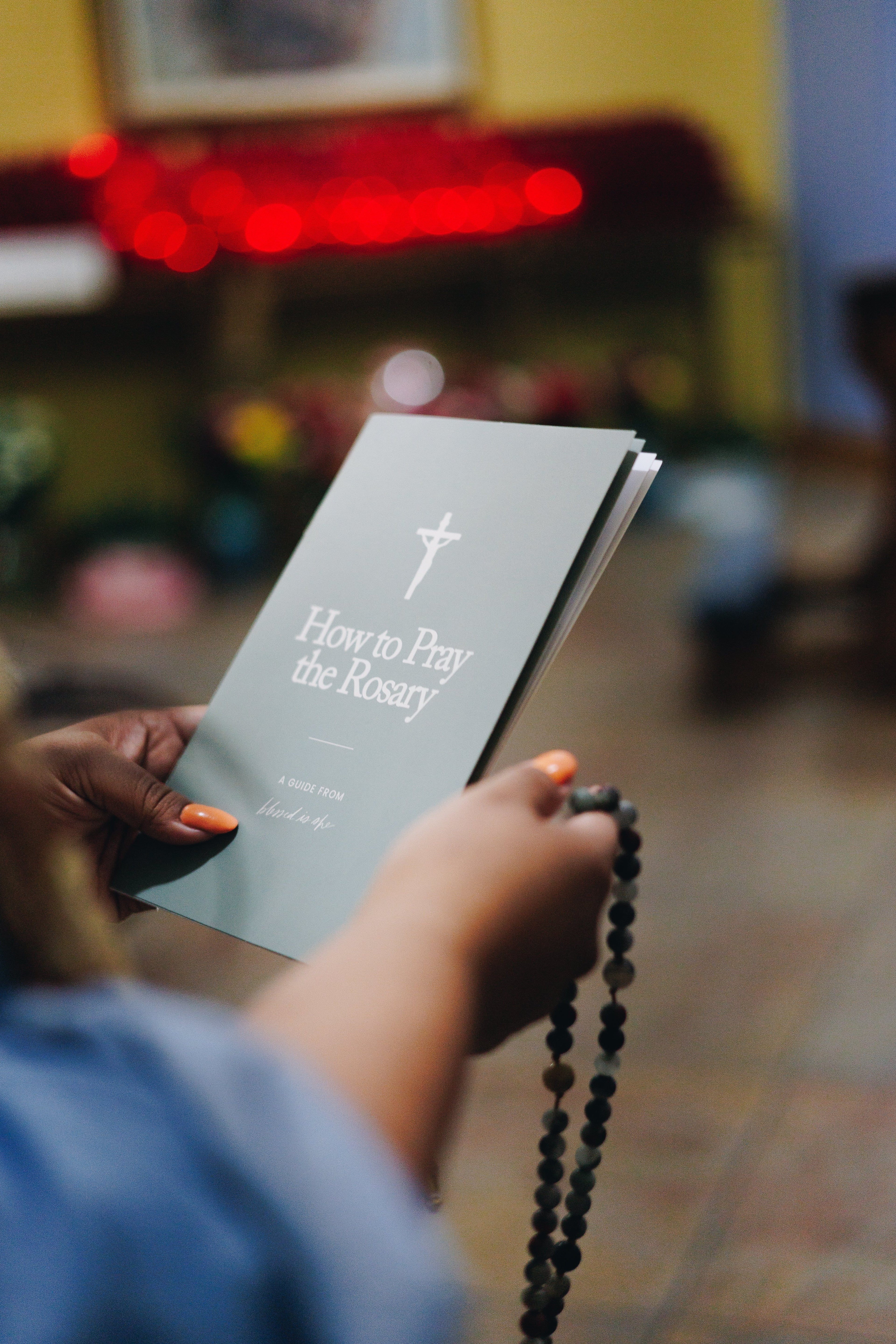 How to Pray the Rosary Booklet