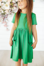 Kelly Green Short Sleeve Pocket Twirl Dress
