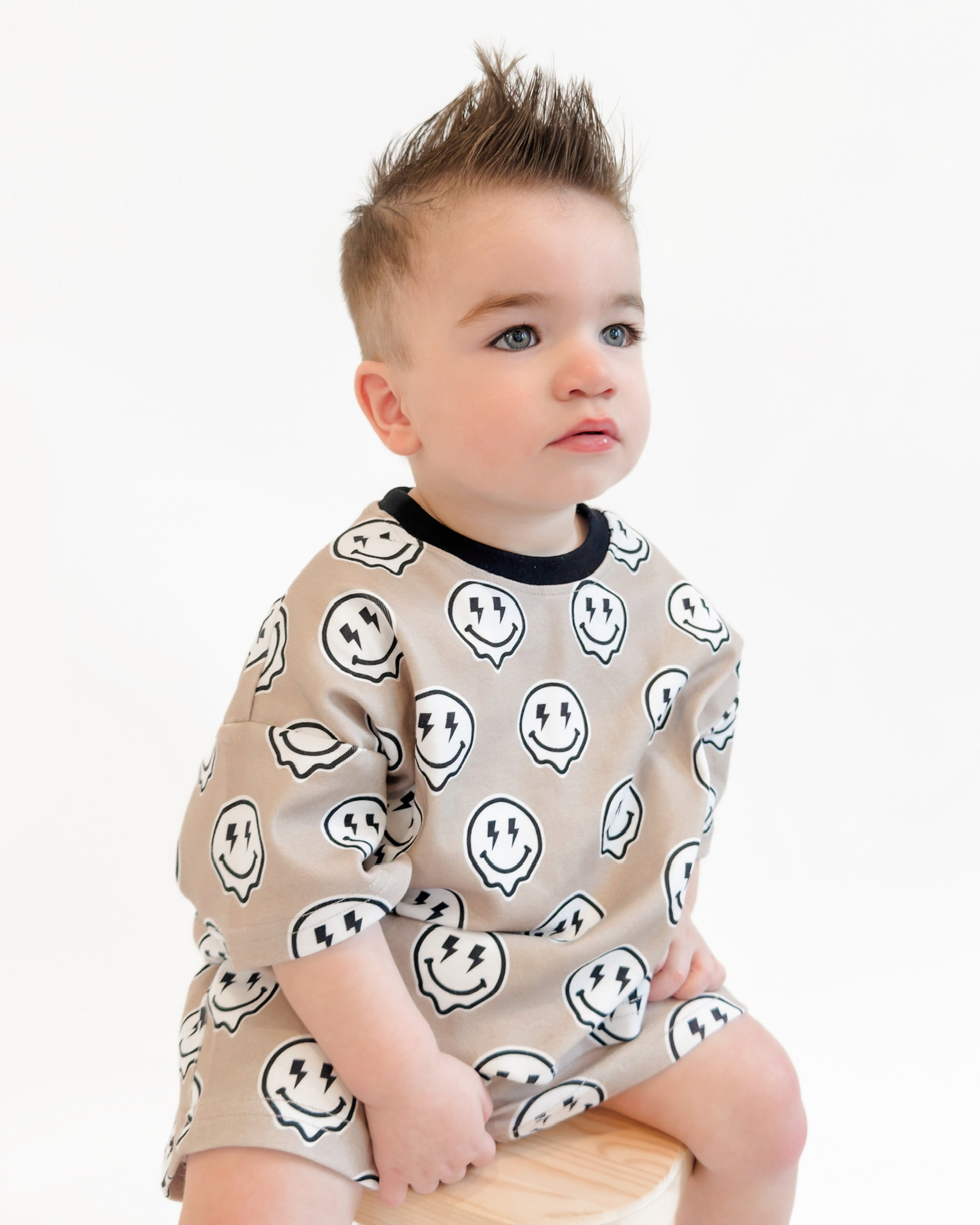 Electric Drippy Smiley Shorts Set