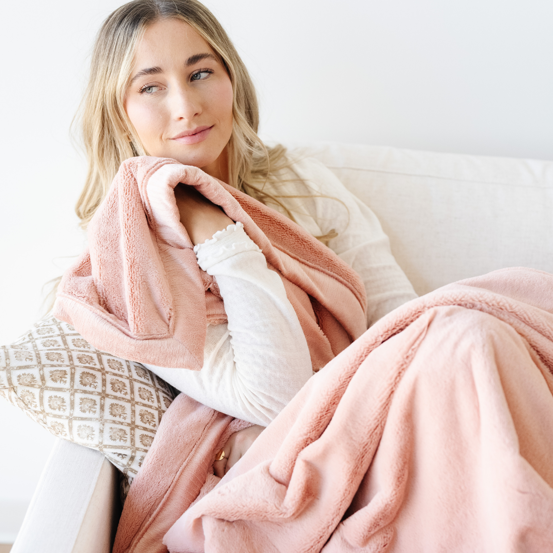 LUSH XL BLANKETS