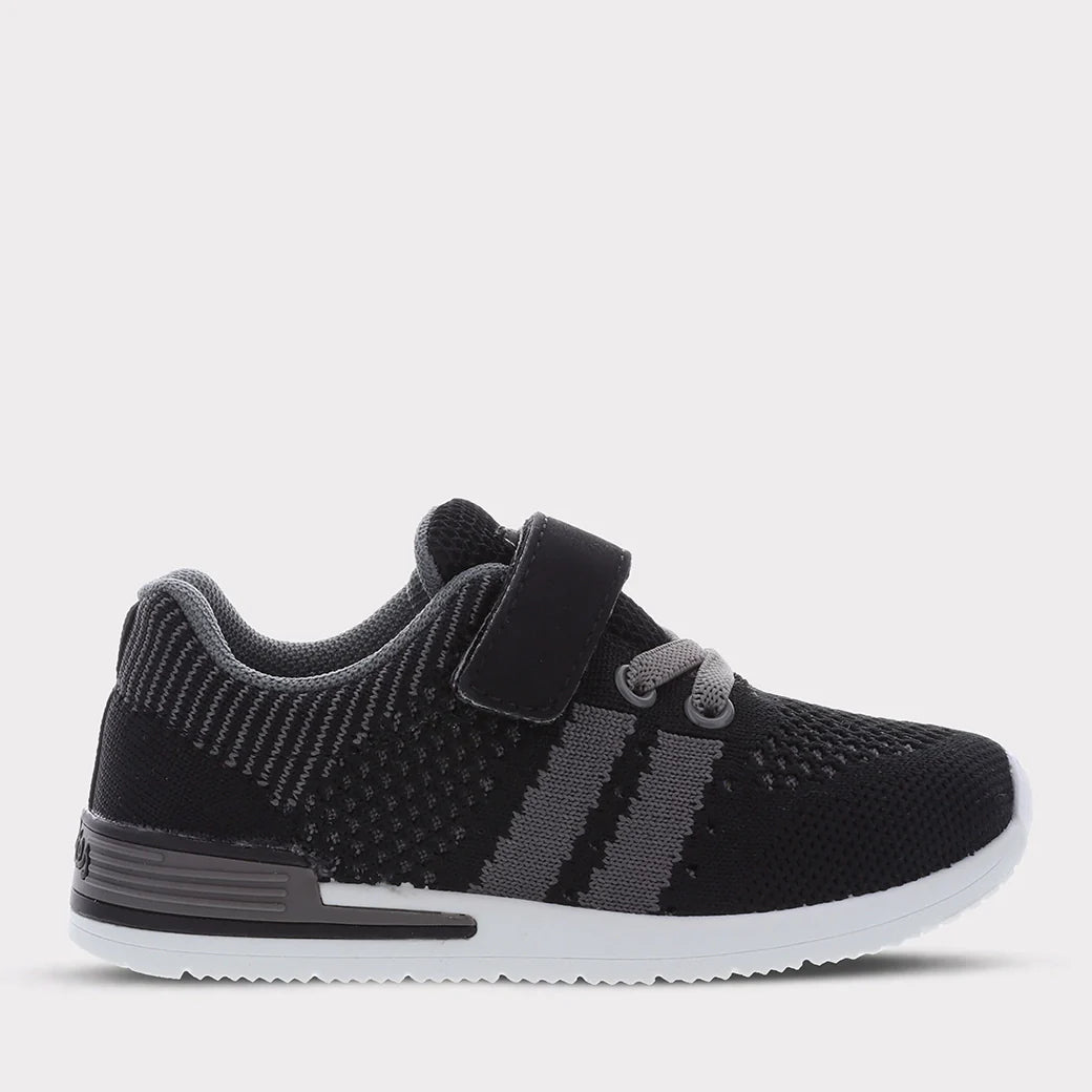 Wynn Boys Hook & Loop Sneaker