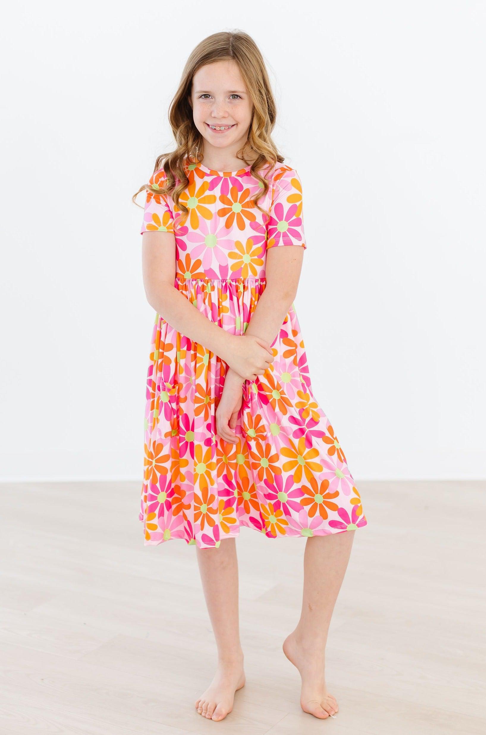 Retro Daisies Pocket Twirl Dress