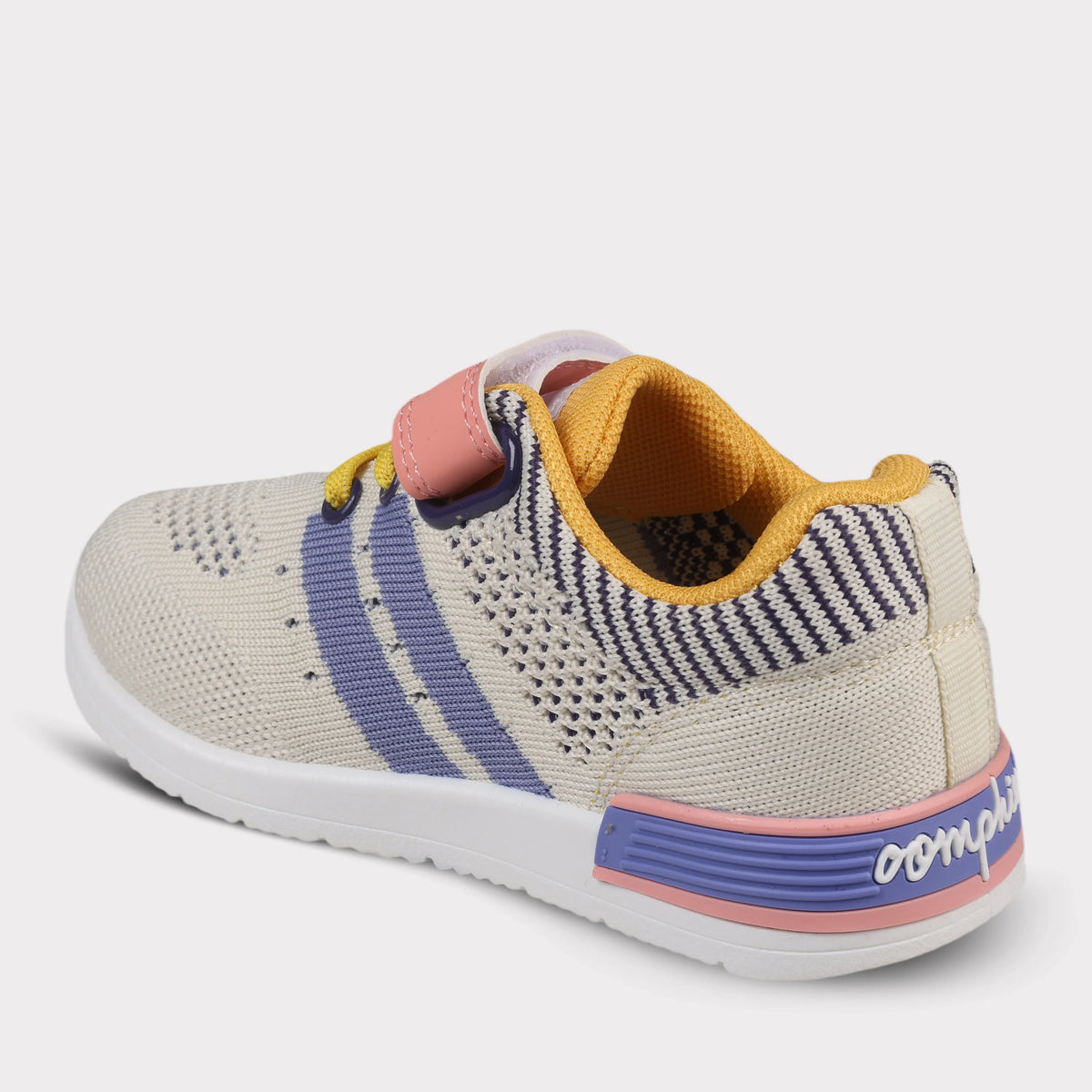 Wynn Girls Hook & Loop Sneaker