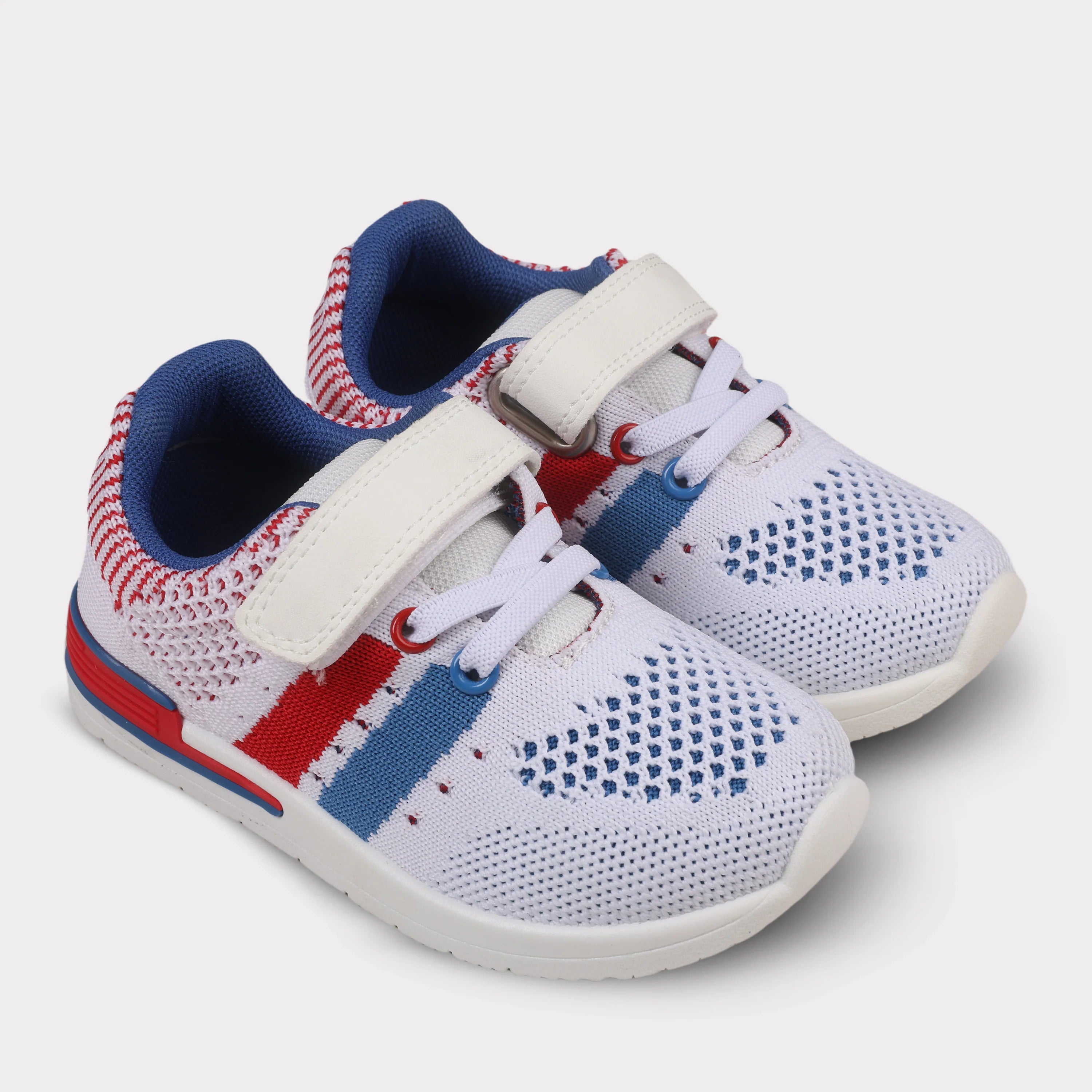 Wynn Boys Hook & Loop Sneaker