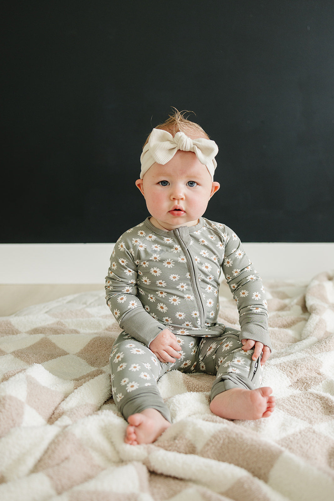 Light Green Daisy Bamboo Zipper Pajamas