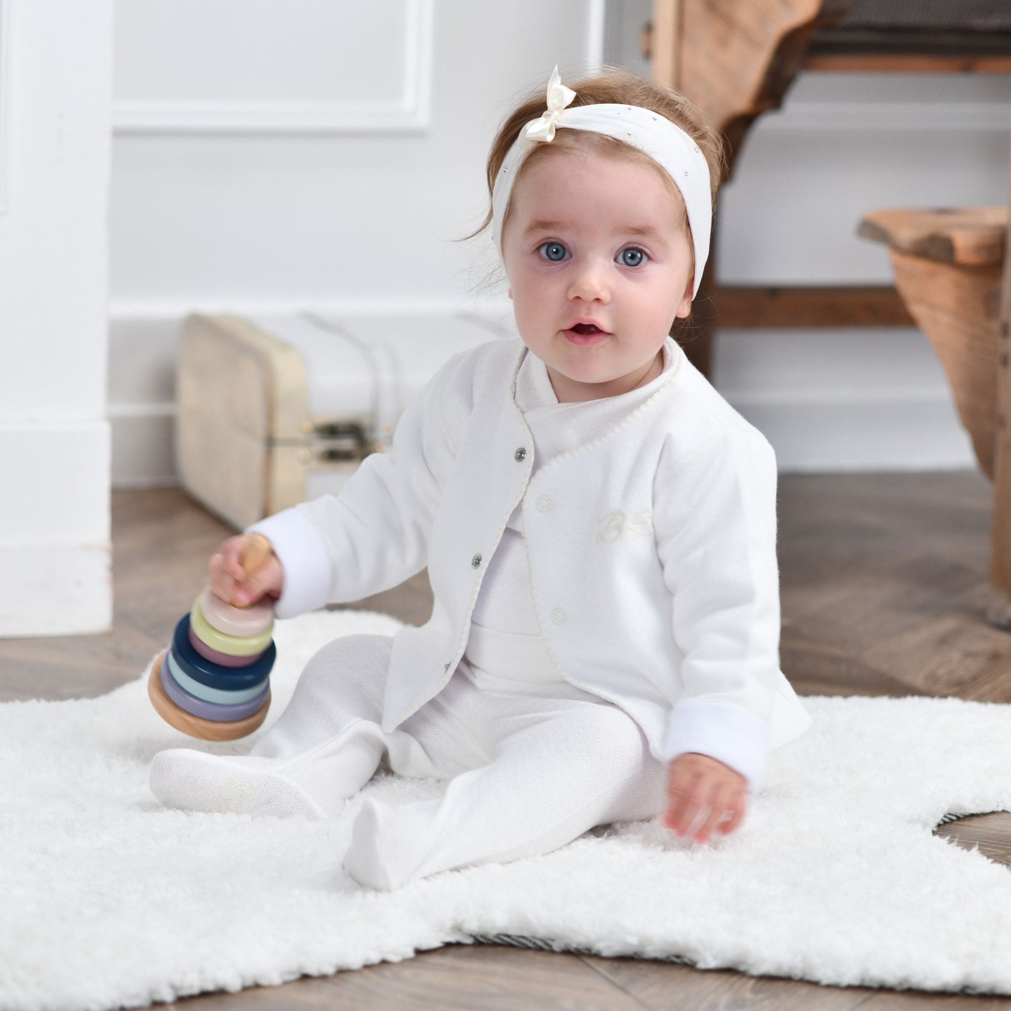 Ivory Cardigan & Leggings Set – Girls