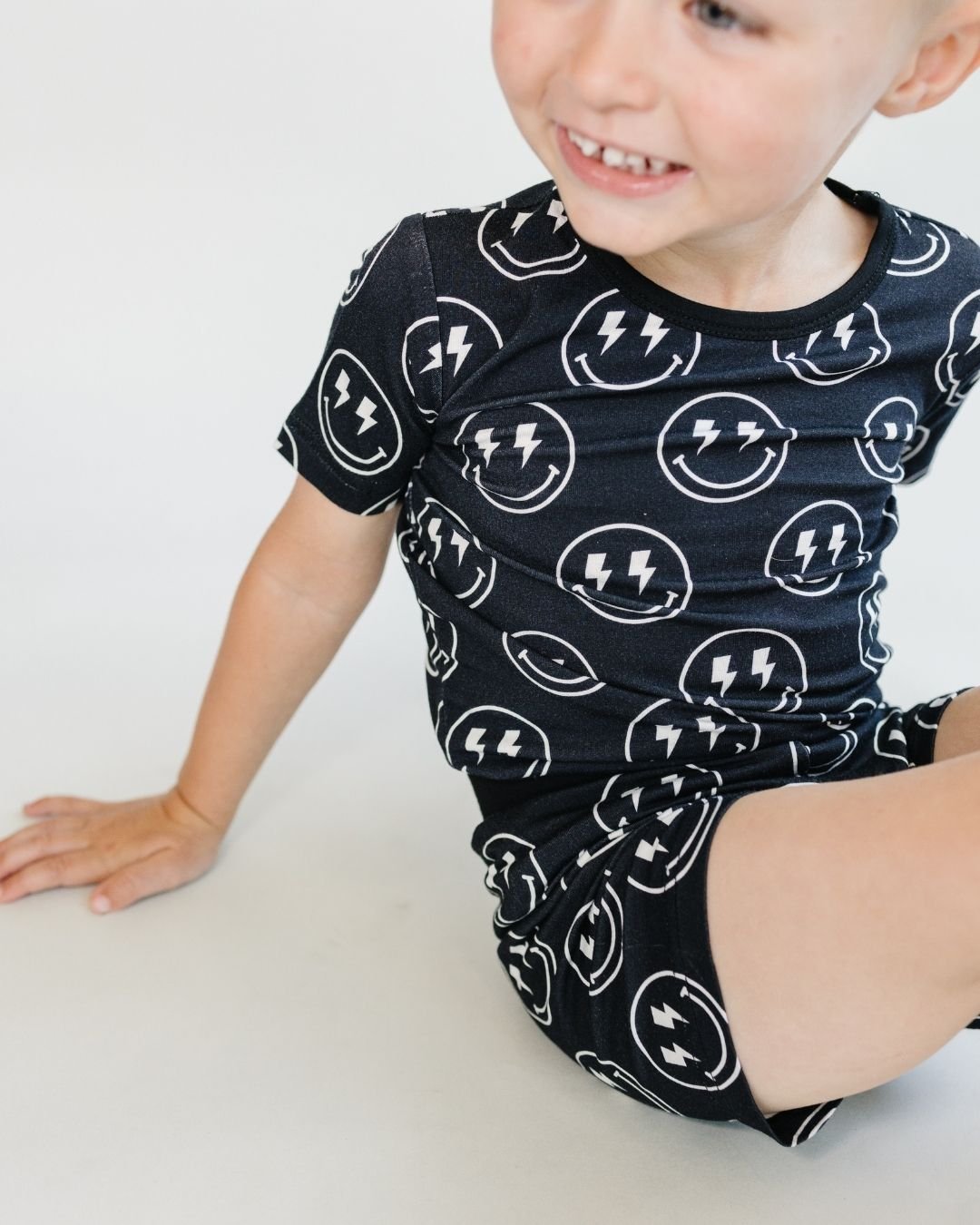 Boys Electric Smiley Bamboo Two Piece Pajama Shorts Set