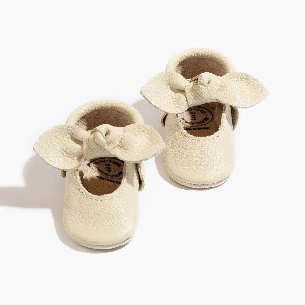 Birch Knotted Bow Baby Shoe - Blissfully Lavender BoutiqueFreshly Picked
