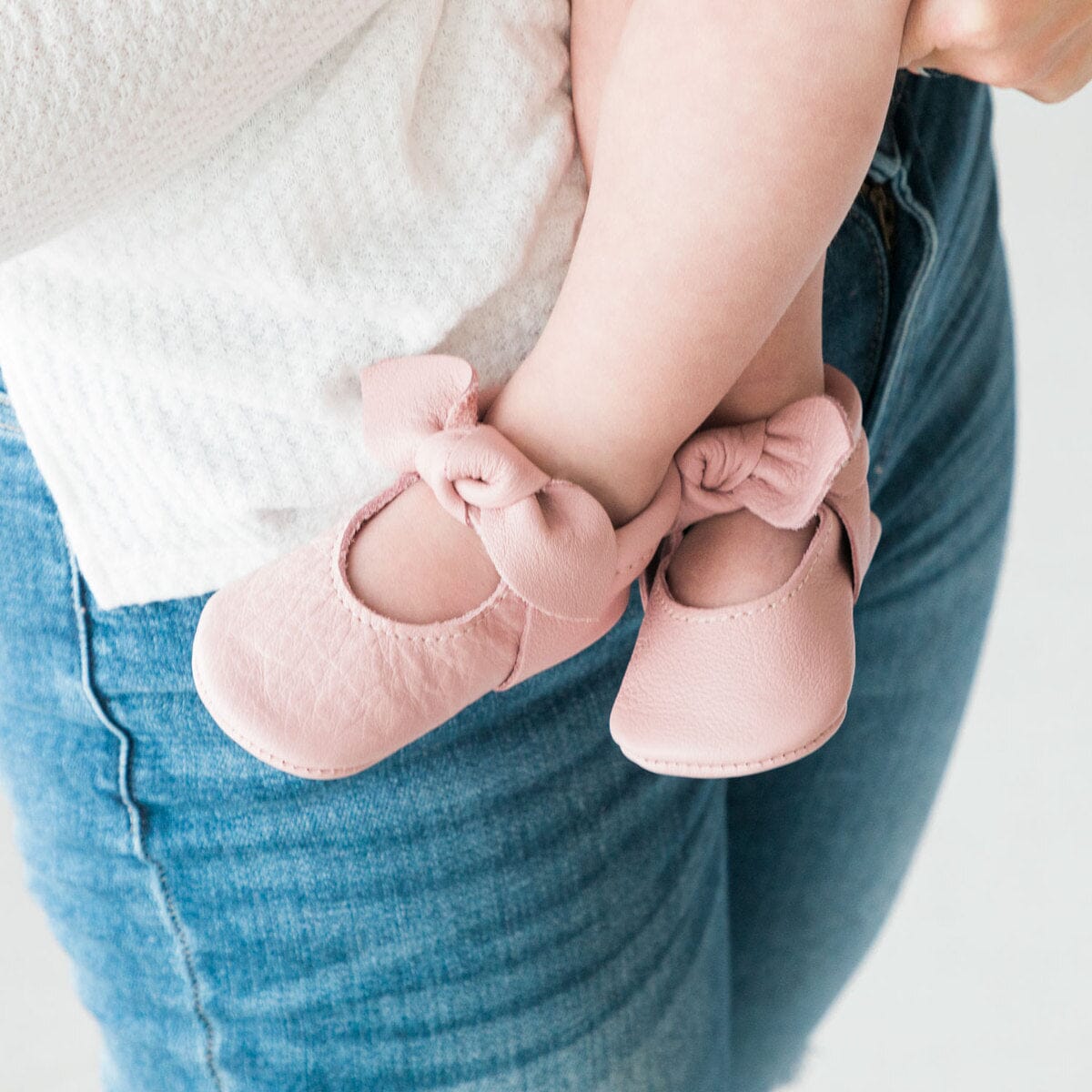 Blush Knotted Bow Baby Shoe - Blissfully Lavender BoutiqueFreshly Picked