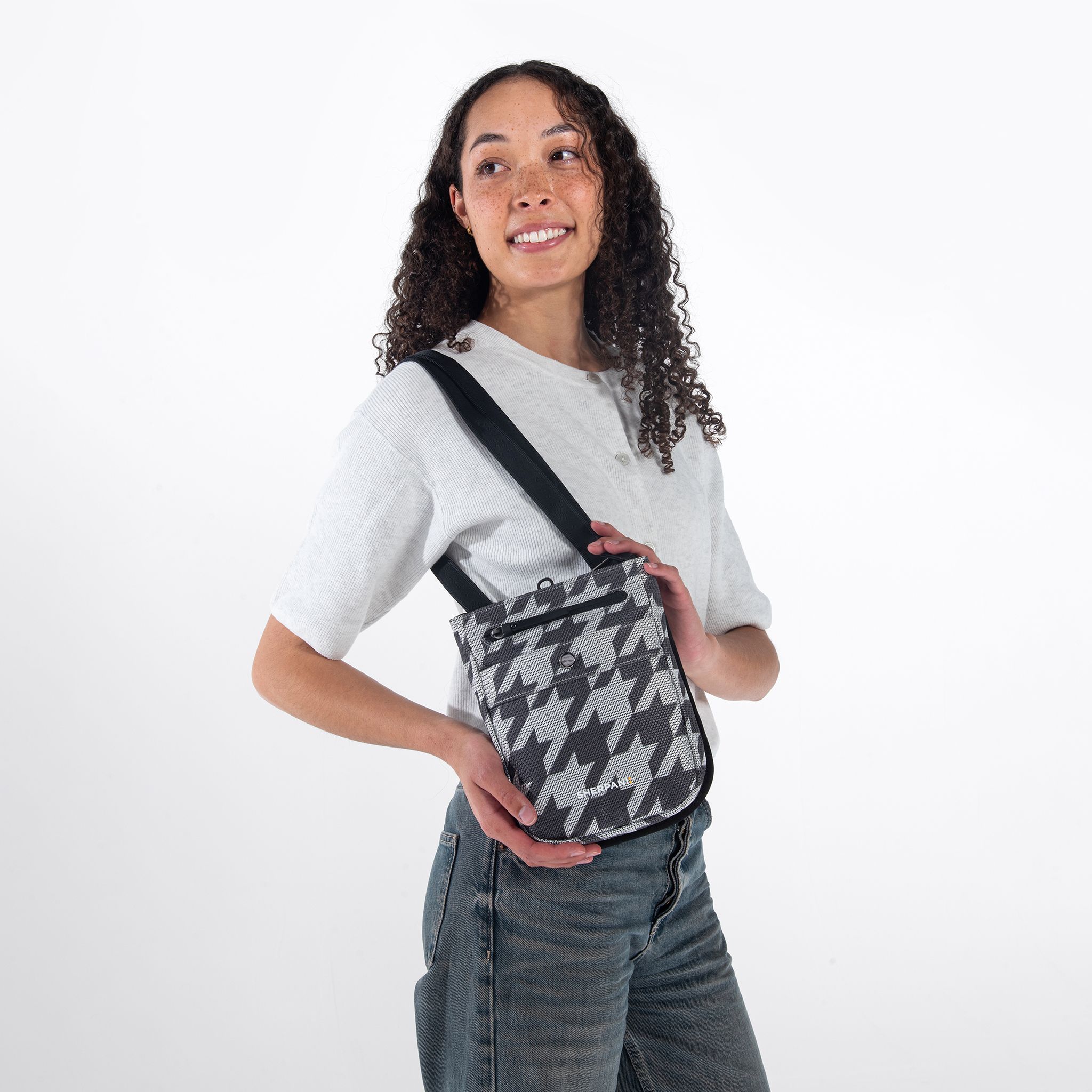 Prima AT | Travel Crossbody - Houndstooth Print