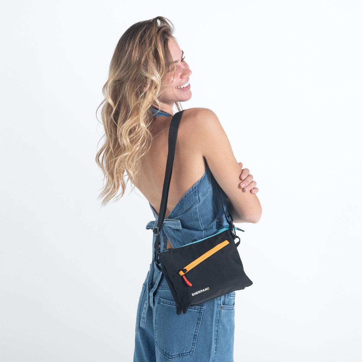 Zoom | Slim RFID Crossbody - Desert Pink