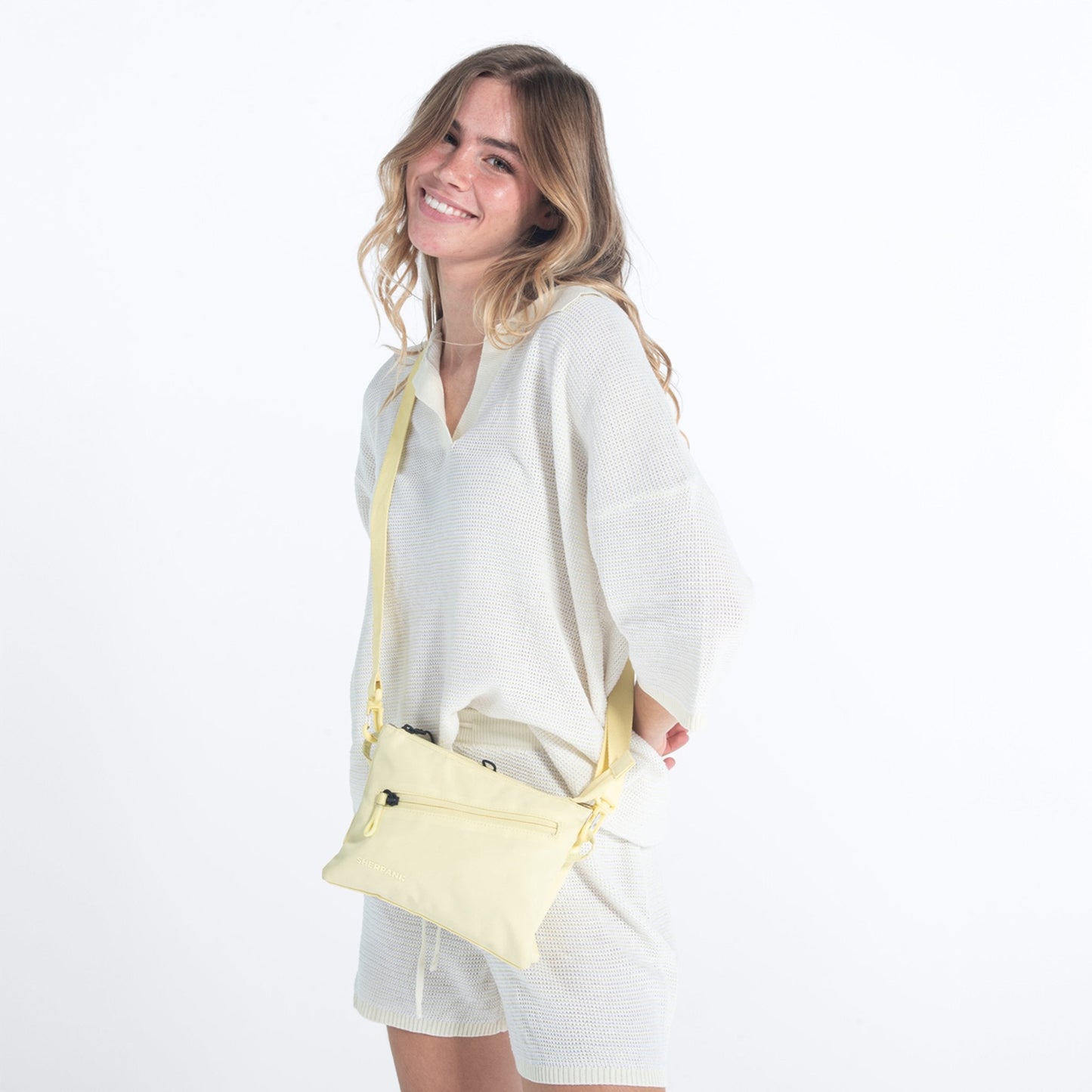 Zoom | Slim RFID Crossbody - Desert Pink