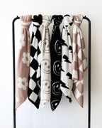Latte Daisy Fuzzy Blanket