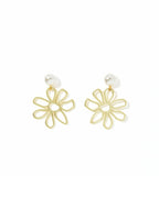 Daisy Pearl Earrings