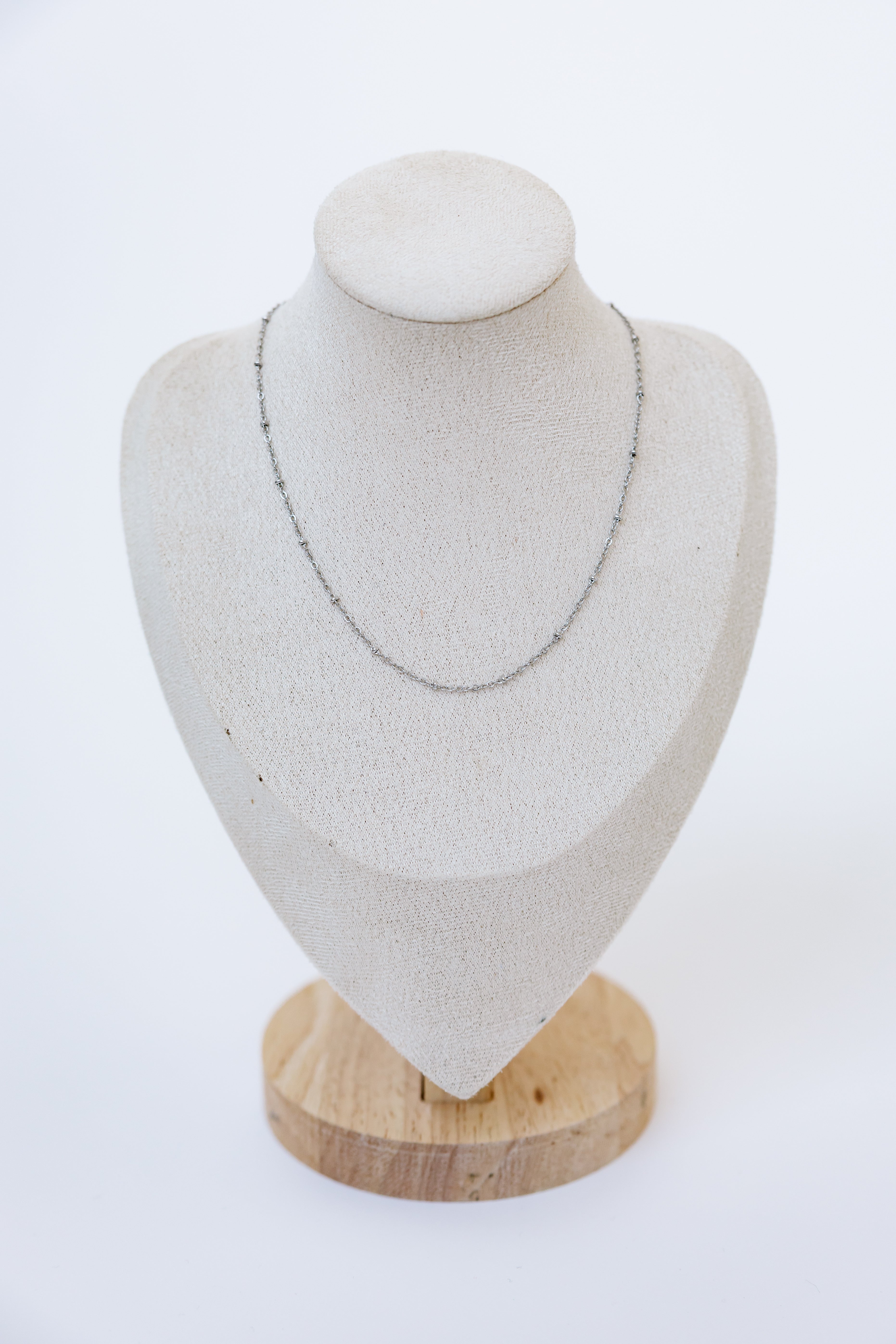 Satellite Layering Chain – Gold or Silver