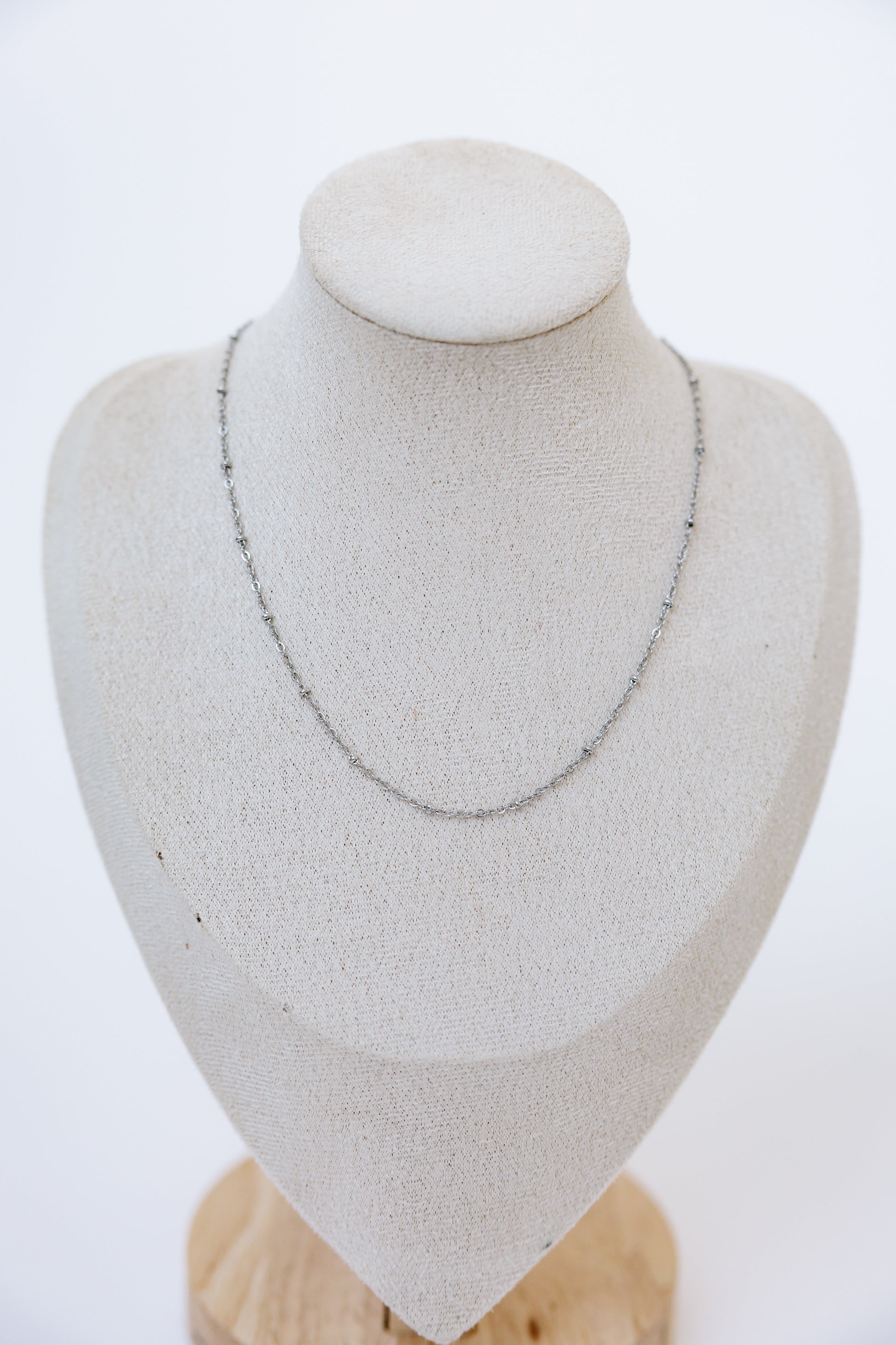 Satellite Layering Chain – Gold or Silver