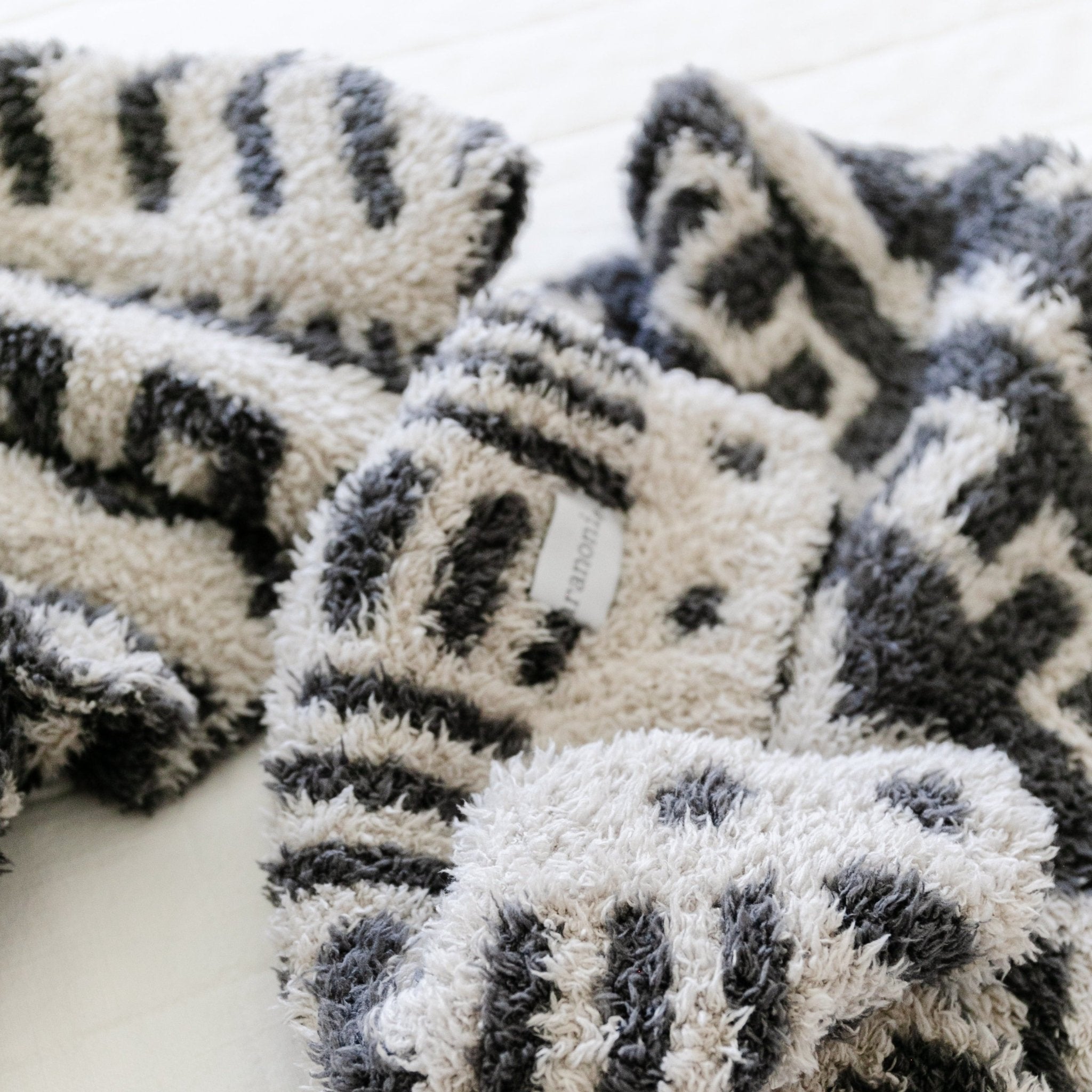 DOUBLE - LAYER BAMBONI® MINI BLANKETS - Blissfully Lavender BoutiqueSaranoni