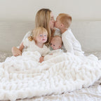 Double Ruched Faux Fur XL Throw Blanket - Blissfully Lavender BoutiqueSaranoni