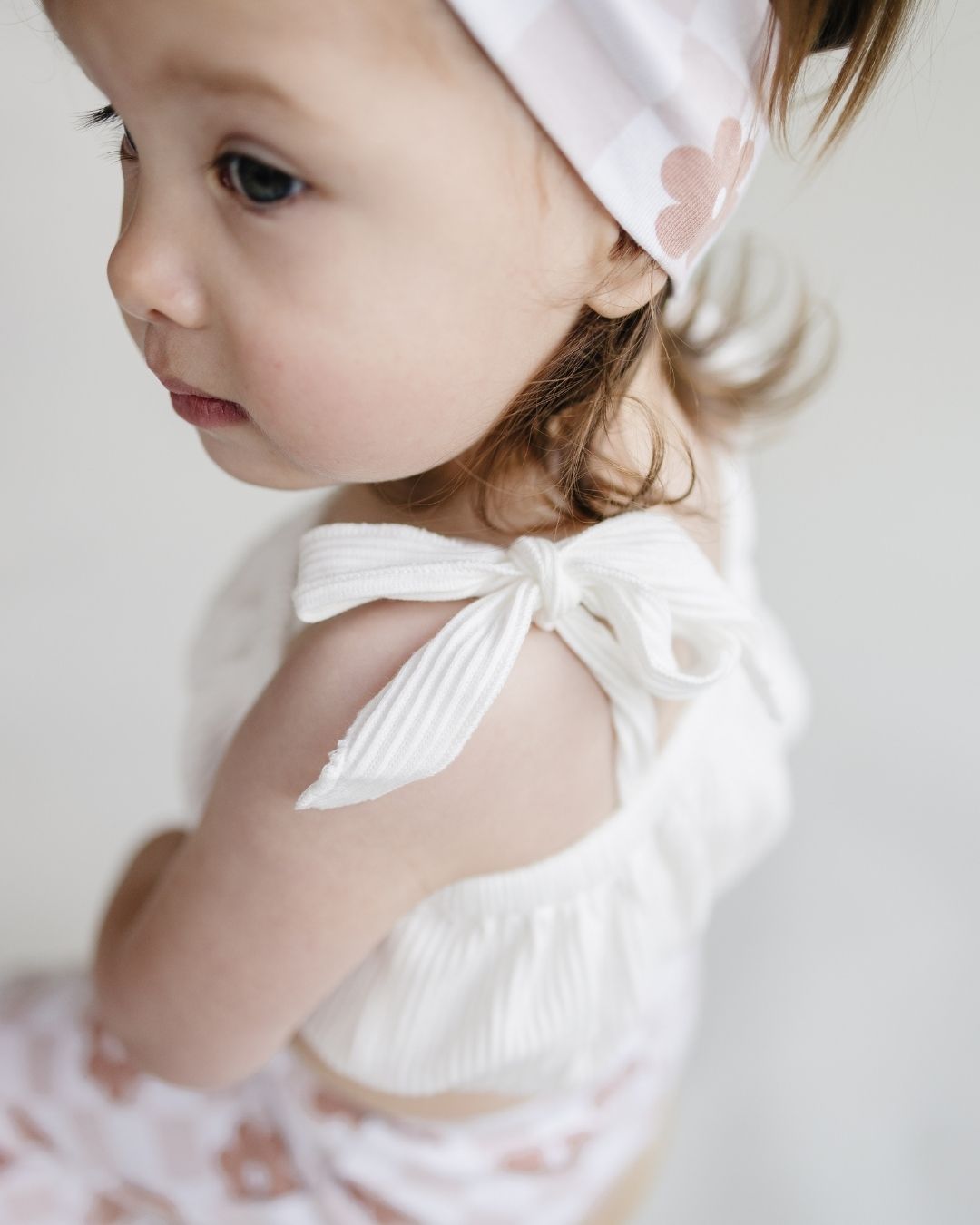 Girls Latte Daisy Flare Set