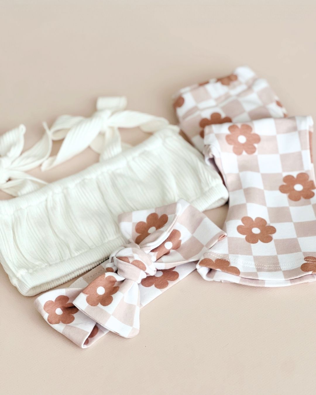 Girls Latte Daisy Flare Set