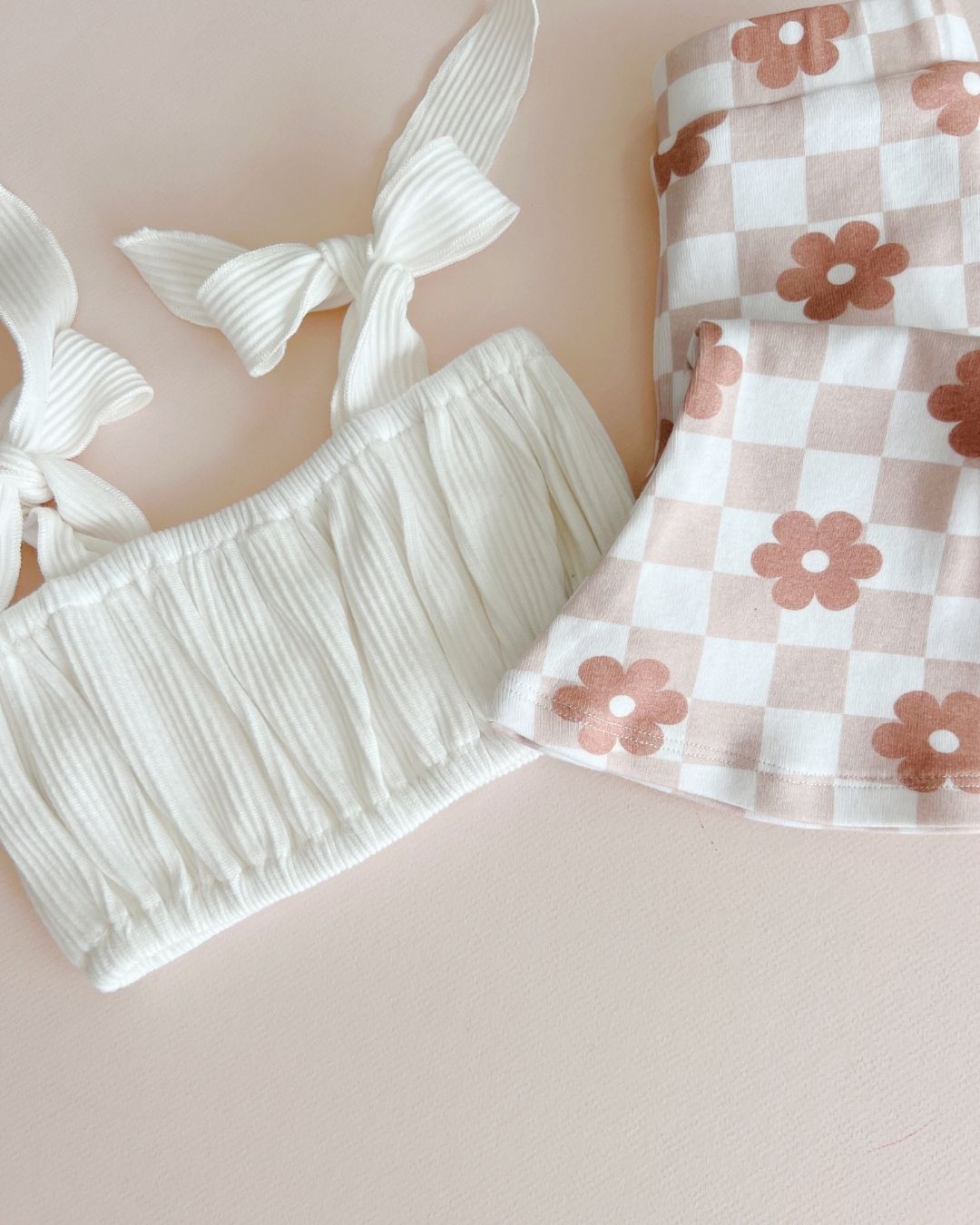 Girls Latte Daisy Flare Set