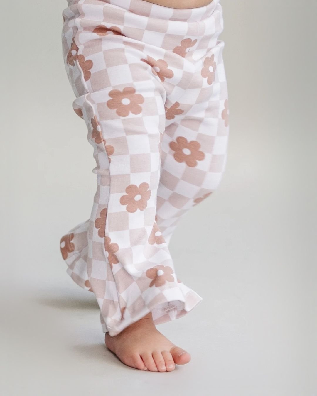 Girls Latte Daisy Flare Set