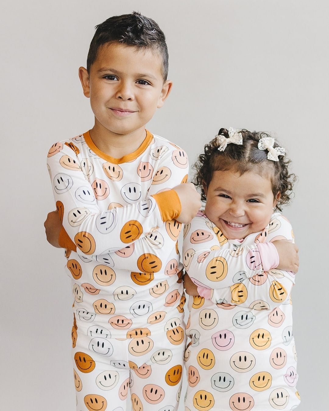 Girls Pink Smiley Bamboo Two Piece Set - Blissfully Lavender BoutiqueLUCKY PANDA KIDS
