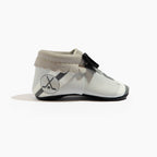 Ice Ice Baby Bow Baby Shoe - Blissfully Lavender BoutiqueFreshly Picked
