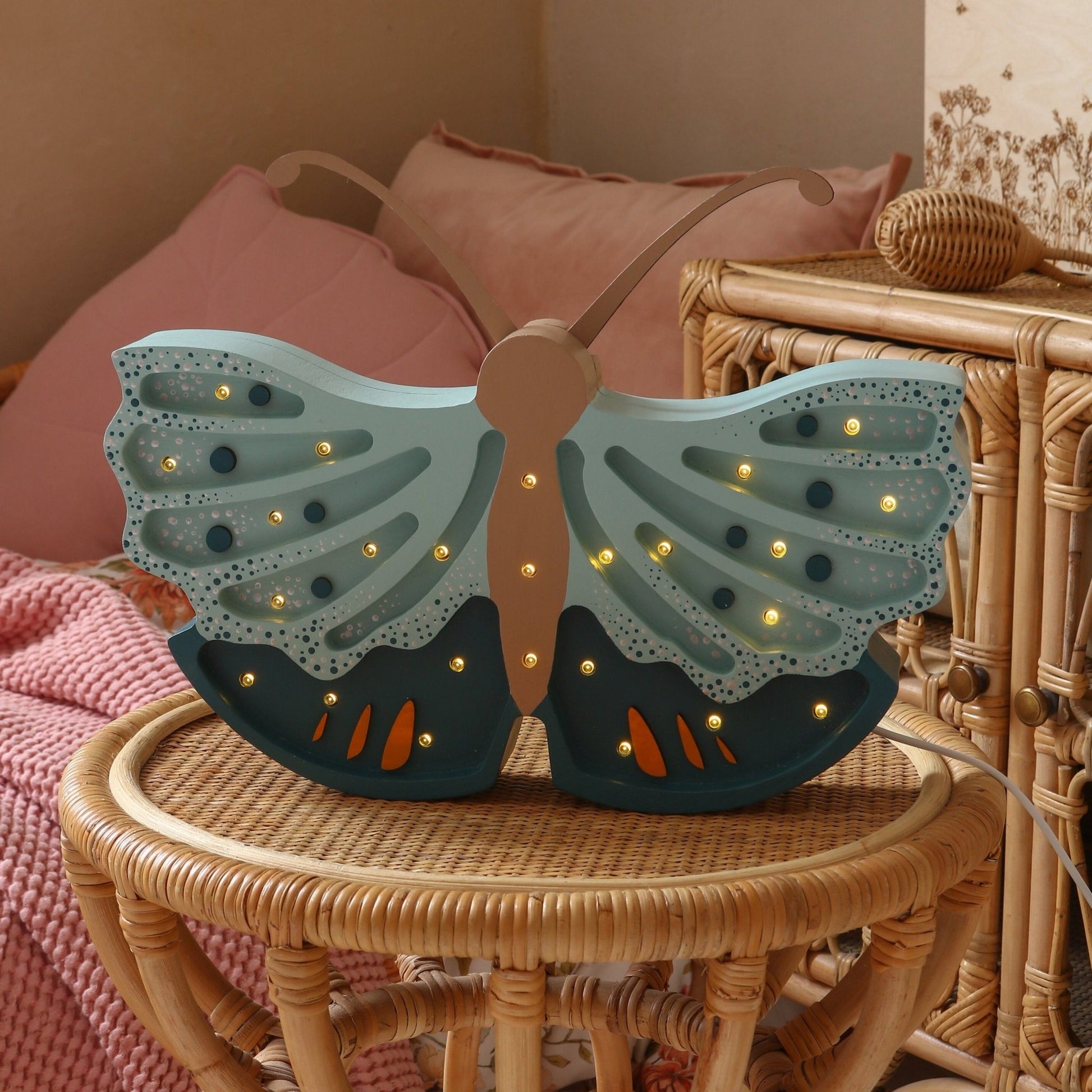 Little Lights Butterfly Lamp - Blissfully Lavender BoutiqueLittle Lights US