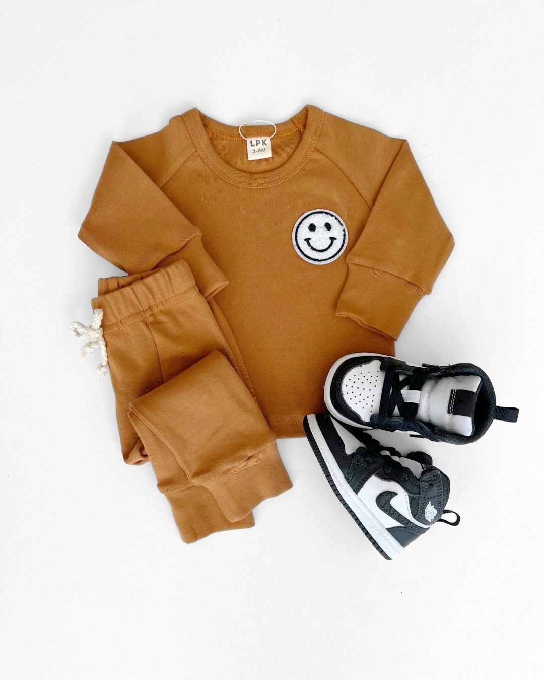 Smiley Brown Lounge Set