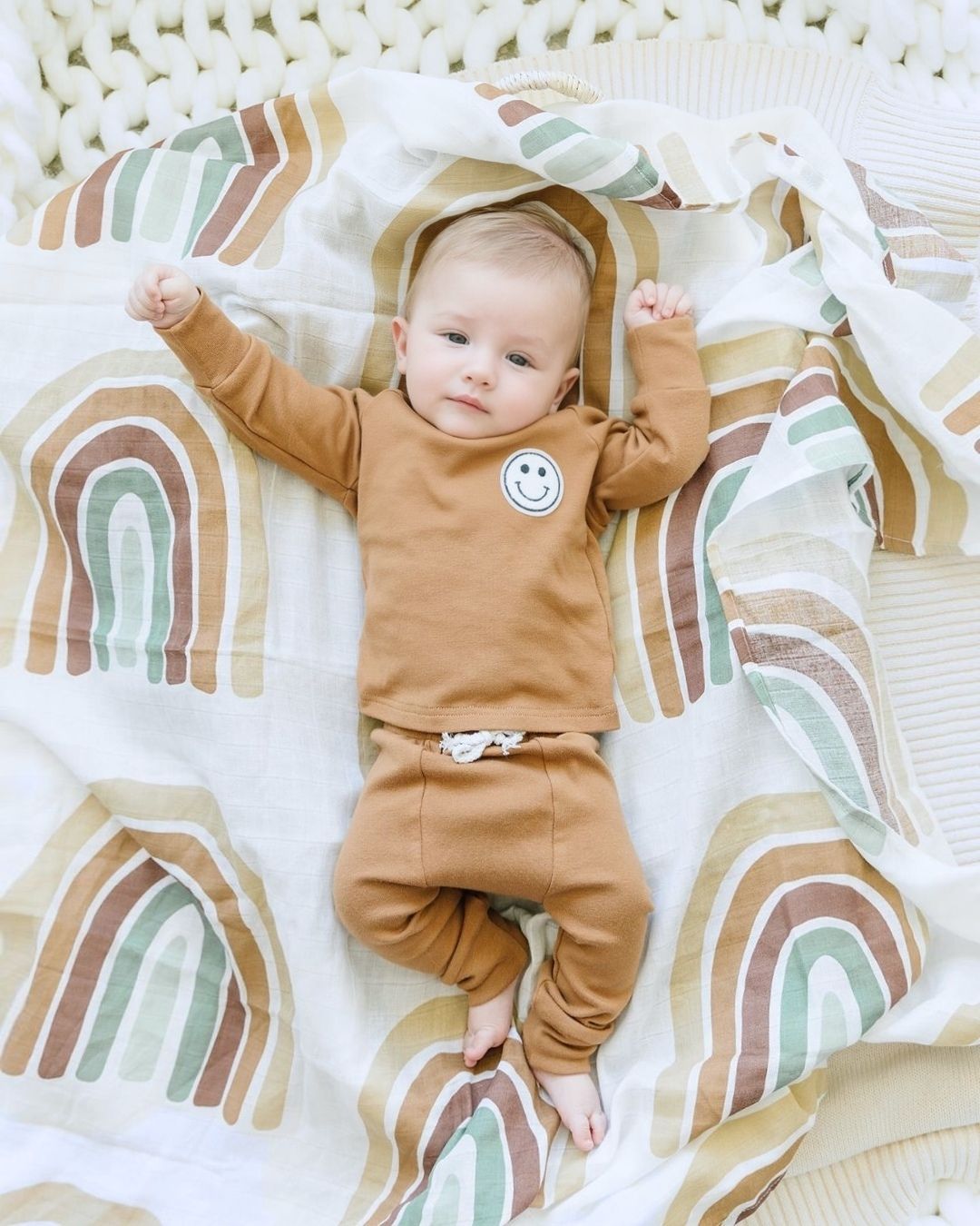 Smiley Brown Lounge Set